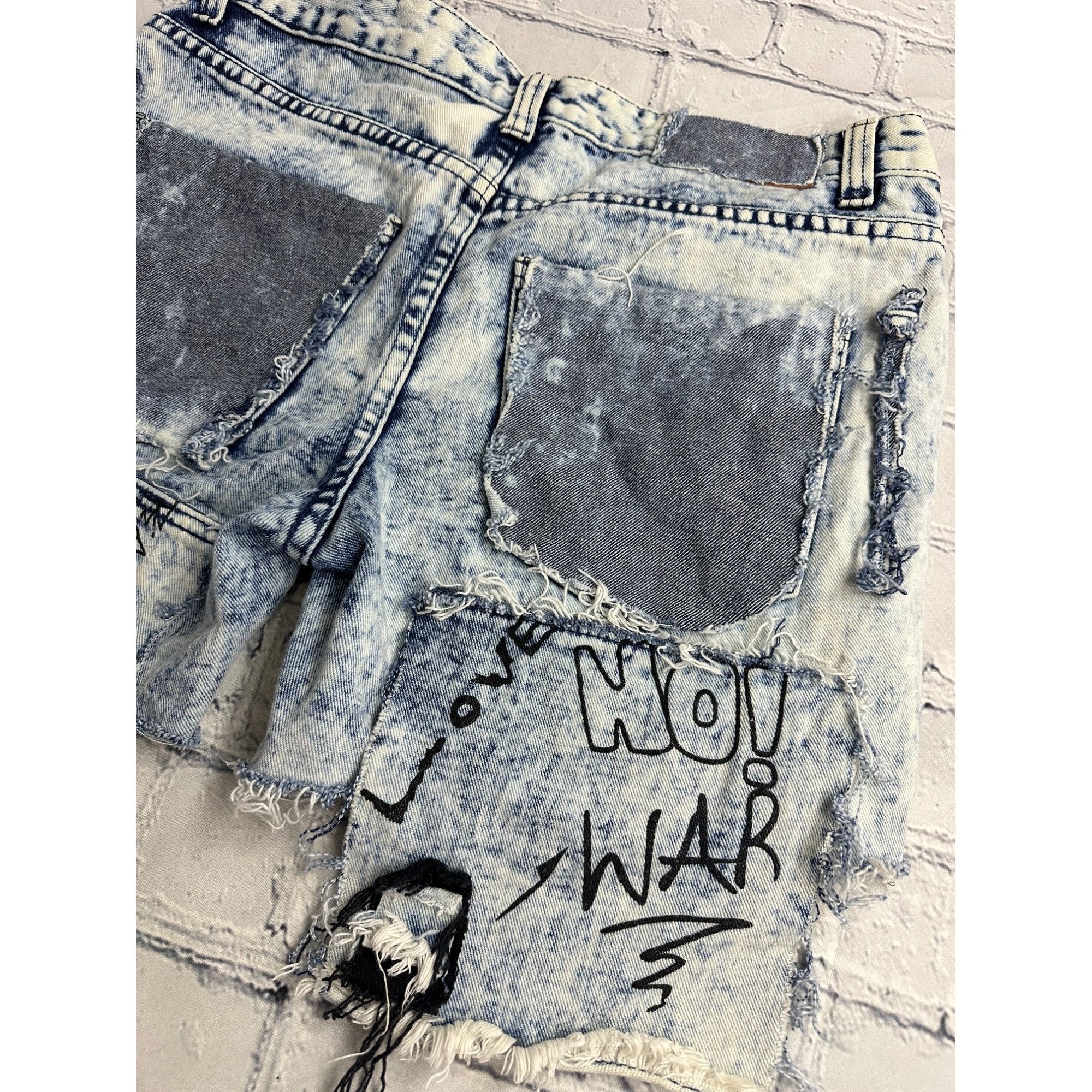 Other Custom Distressed Denim Knee Shorts Size US 32 / EU 48 - 5 Thumbnail
