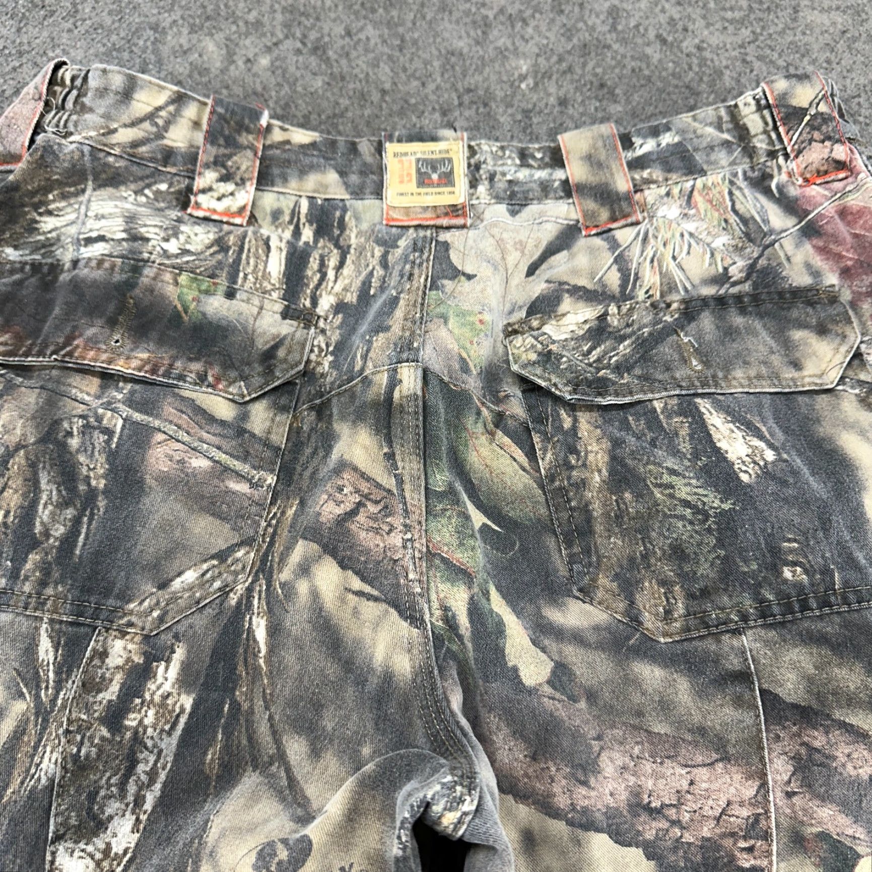 Vintage Redhead Silent Hide Pants Mens 36x32 Cargo Camo Mossy Oak Hunting Outdoor Baggy Canvas Cotton Polyester Straight Relaxed 5-Pocket Size US 36 / EU 52 - 6 Thumbnail