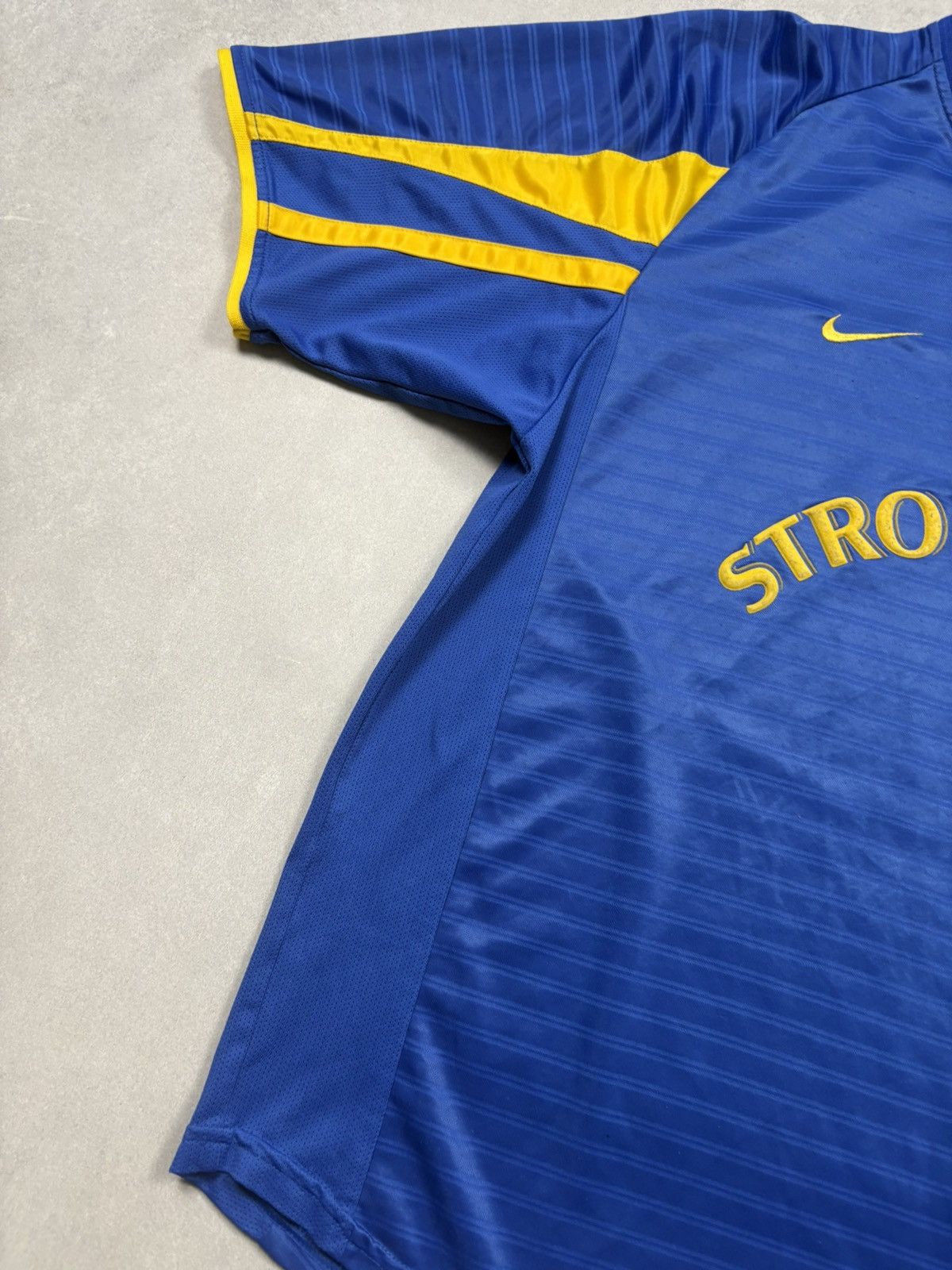 Nike Nike Leeds 2001/2003 Vintage Strongbow Football Jersey Shirt Size US L / EU 52-54 / 3 - 5 Thumbnail