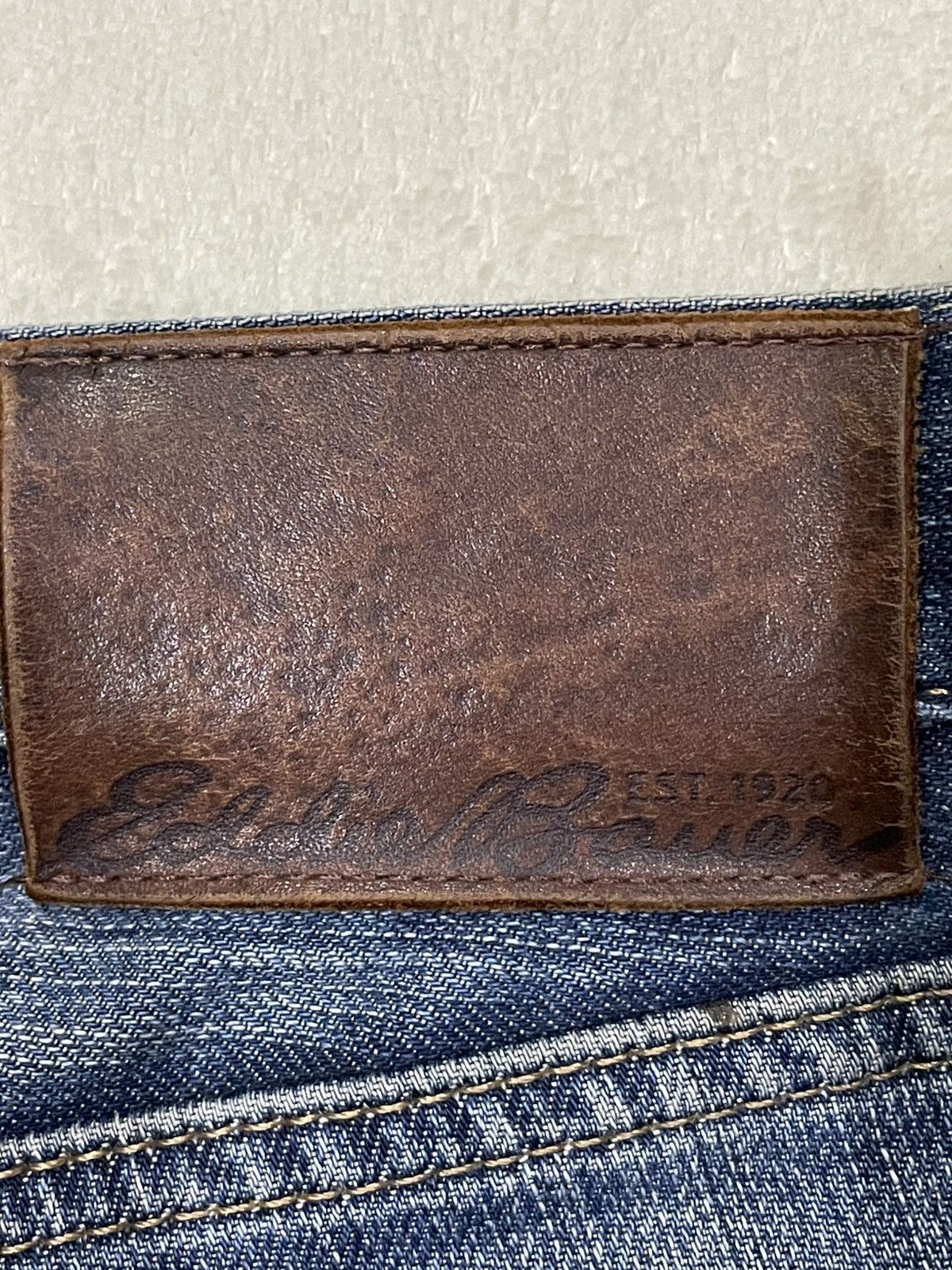 Eddie Bauer Vintage Eddie Bauer Straight Cut Distress Ripped Dark Blue Size US 33 - 19 Thumbnail