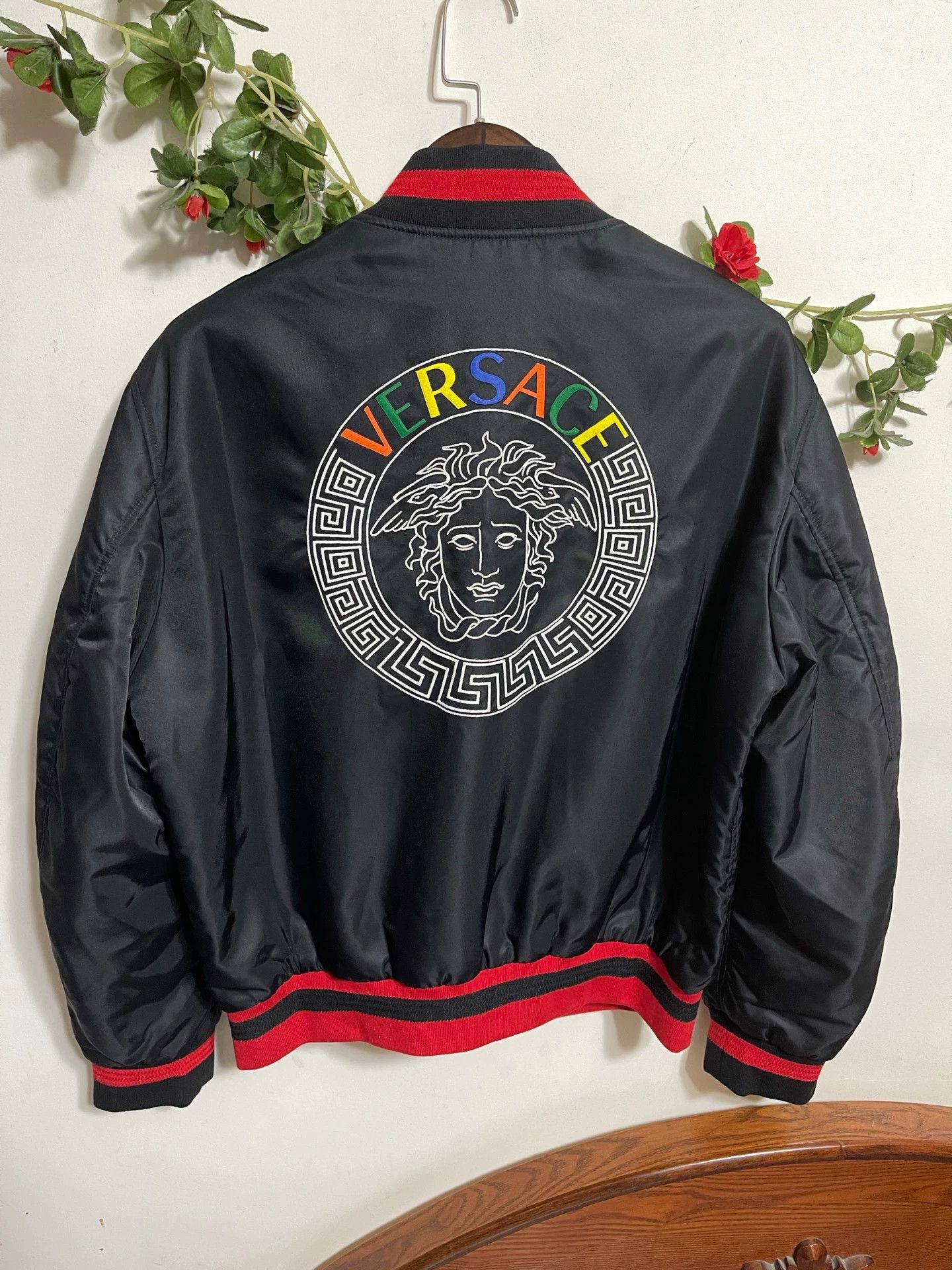 Versace Versace Nylon Loose Fit Jacket Size 48 Size US M / EU 48-50 / 2 - 3 Thumbnail