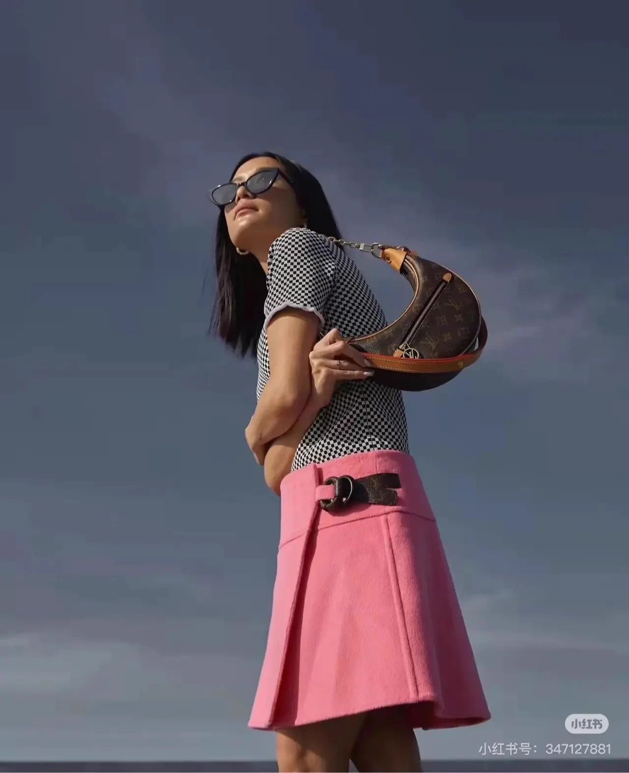 Louis Vuitton Louis Vuitton women's pink skirt 38 Size 27" / US 4 / IT 40 - 5 Thumbnail