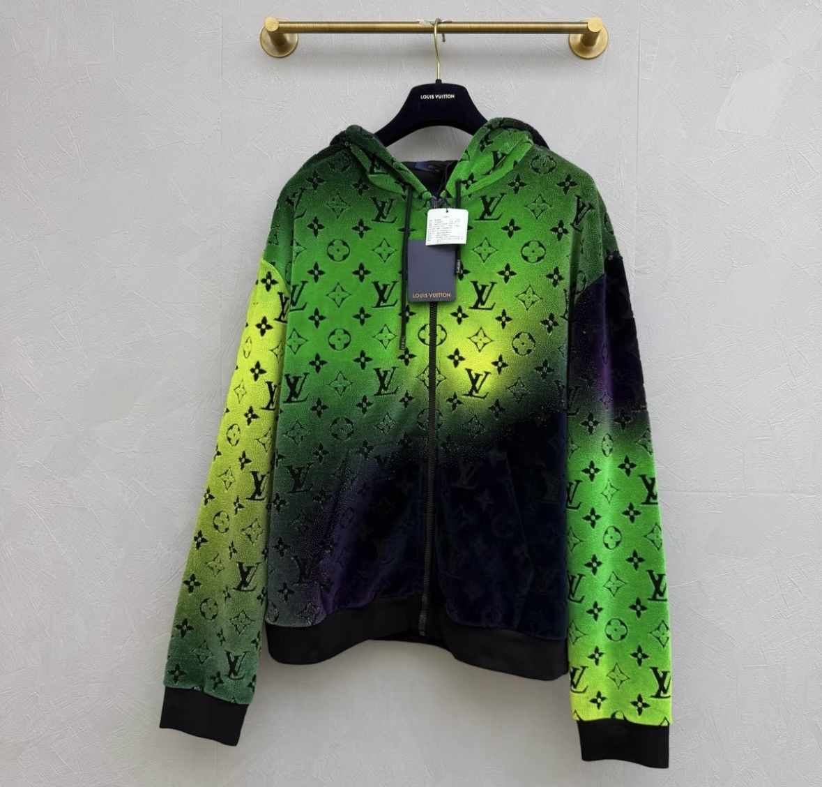 Louis Vuitton Louis Vuitton Flocked Gradient Monogram Zip Jacket wxx Size US XL / EU 56 / 4 - 1 Thumbnail