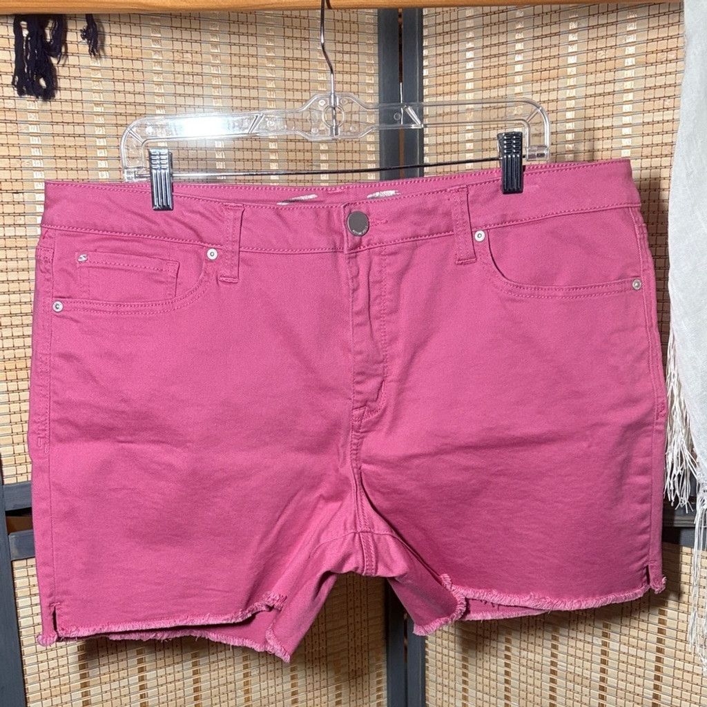Seven 7 Seven7 Women's Pink Weekend Shorts w/ Frayed Hem Size 38" / US 16 / IT 52 - 1 Thumbnail