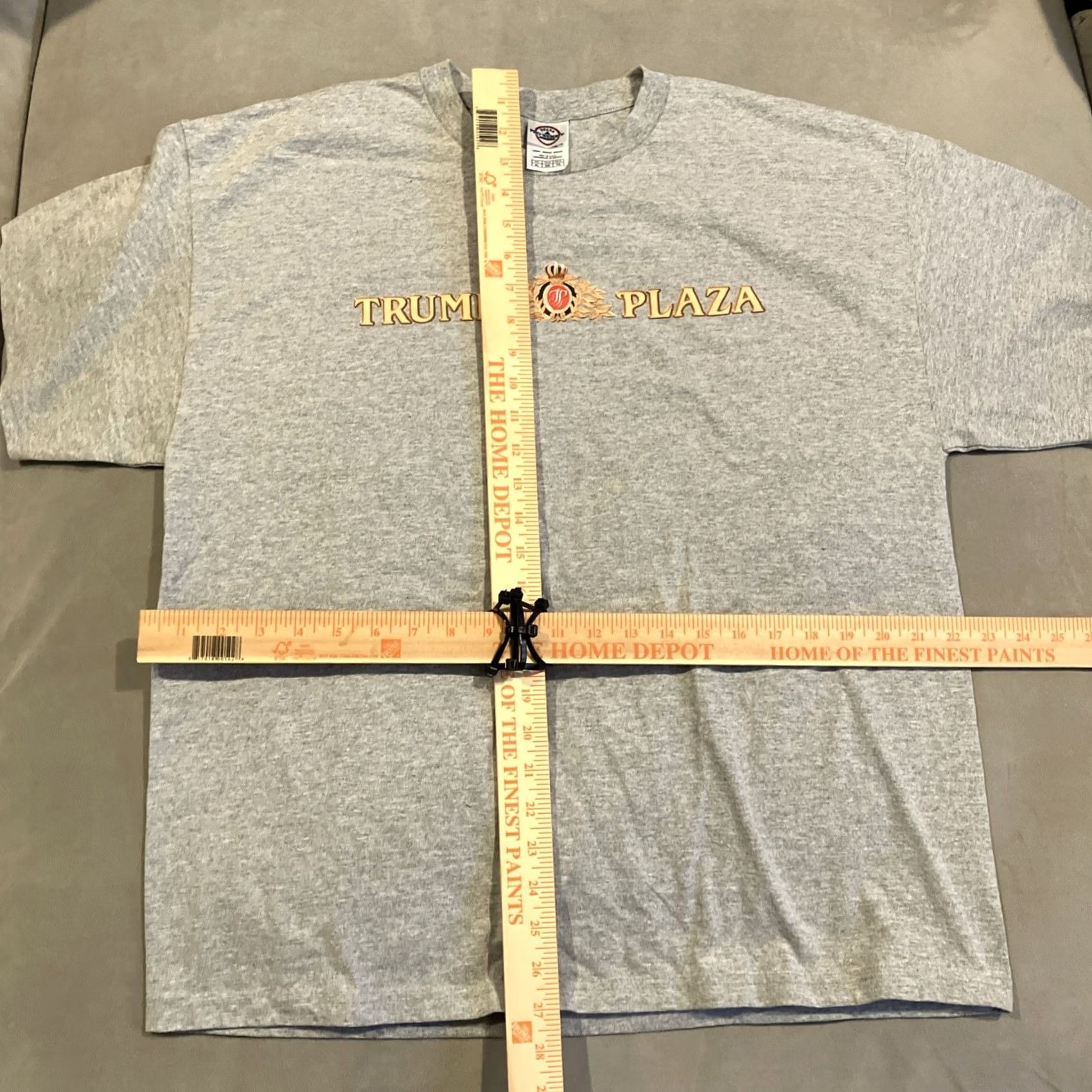 Delta Vintage TRUMP PLAZA Donald Trump Logo T Shirt MAGA RARE Men's XL Size US XL / EU 56 / 4 - 4 Thumbnail