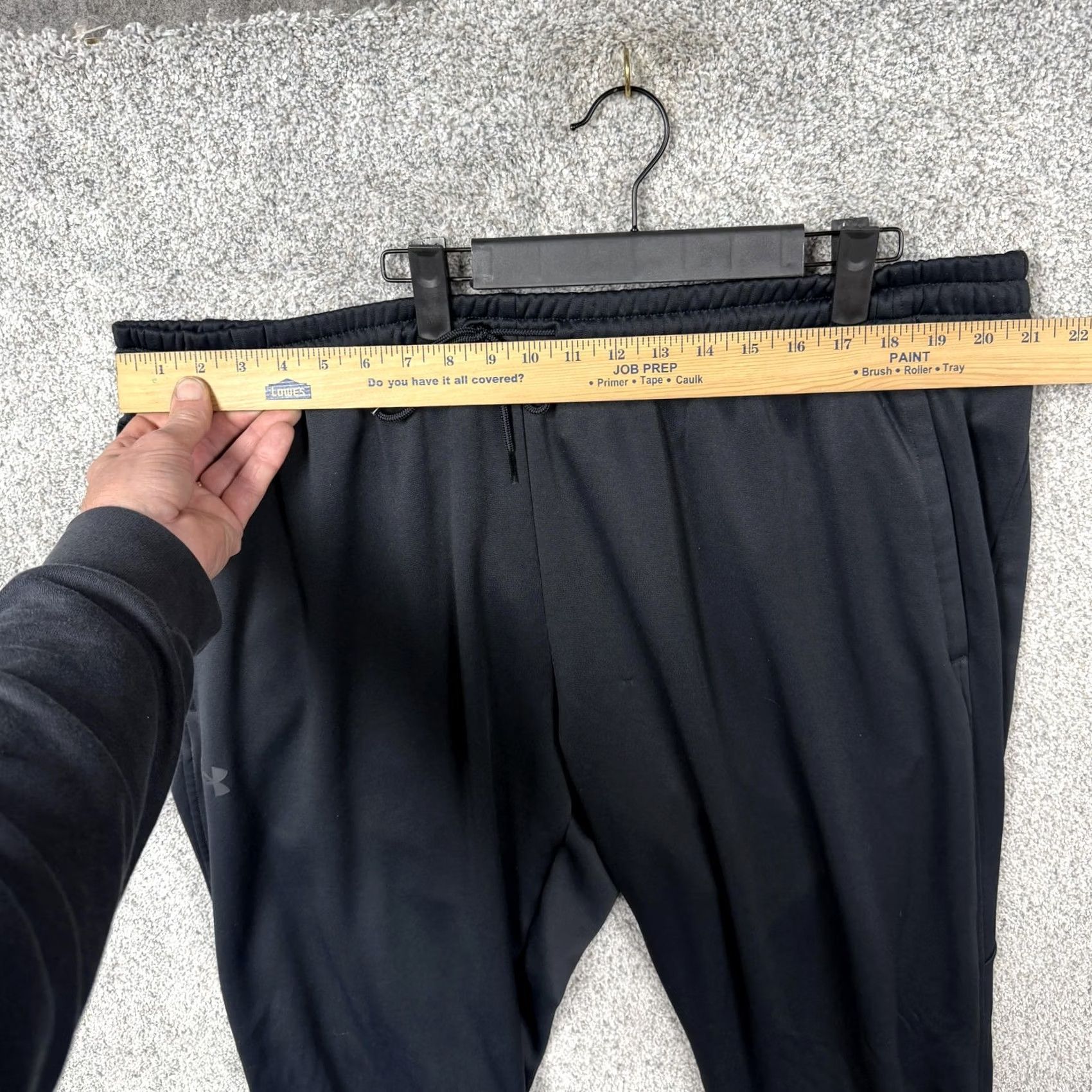 Under Armour Under Armour Sweatpants 3XL 42x31 Black Men Sweatpants Pockets Drawstring Relaxed Fit Fleece Gym & Training Athletic Wear Size US 39 - 2 Thumbnail