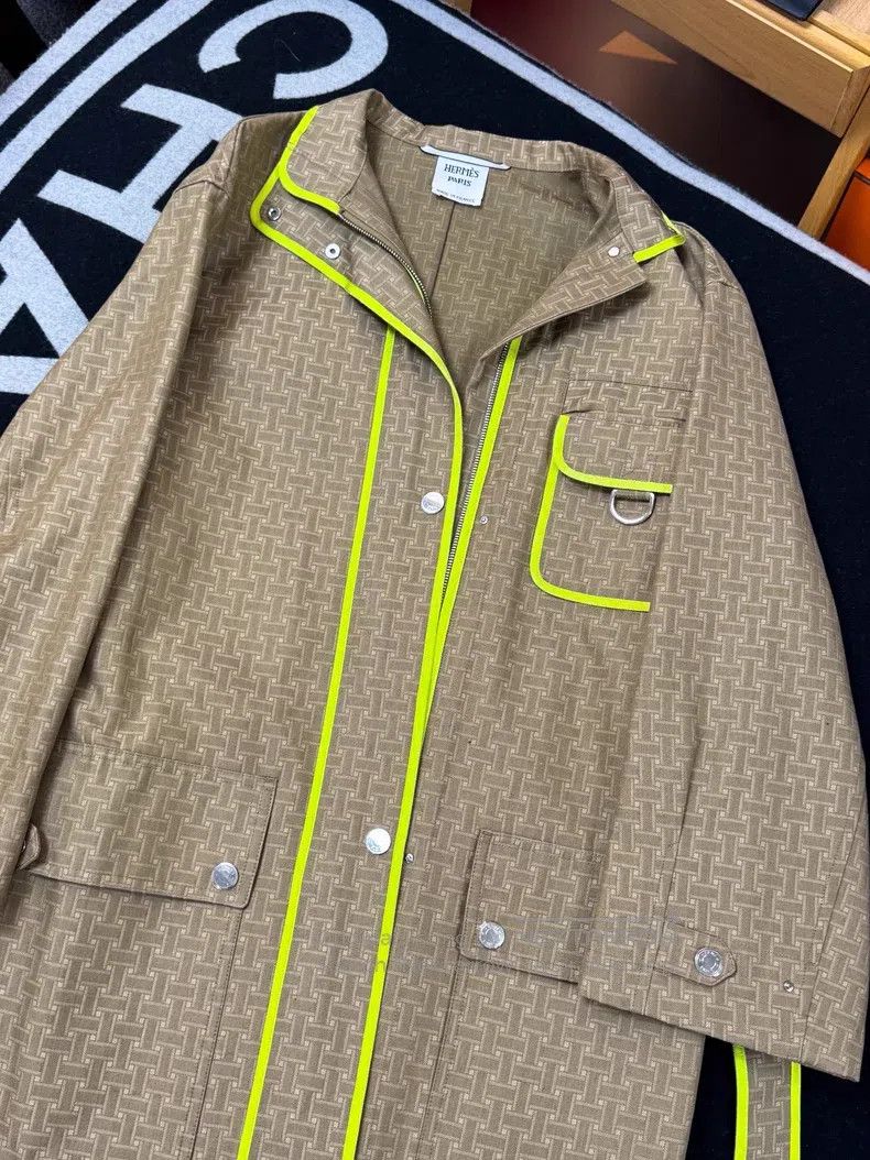 Hermes Hermes Khaki H Pattern with Fluorescent Yellow and Yellow Size XS / US 0-2 / IT 36-38 - 2 Thumbnail