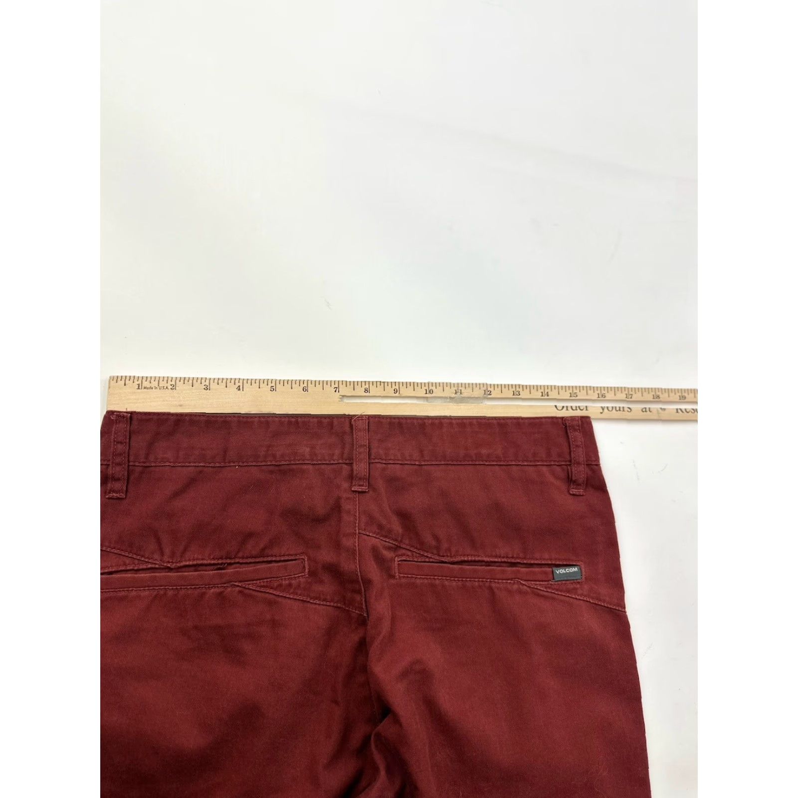 Volcom Volcom Shorts Mens Size 30 Red Monty Flat Front Casual Volunteer? Size US 30 / EU 46 - 7 Thumbnail