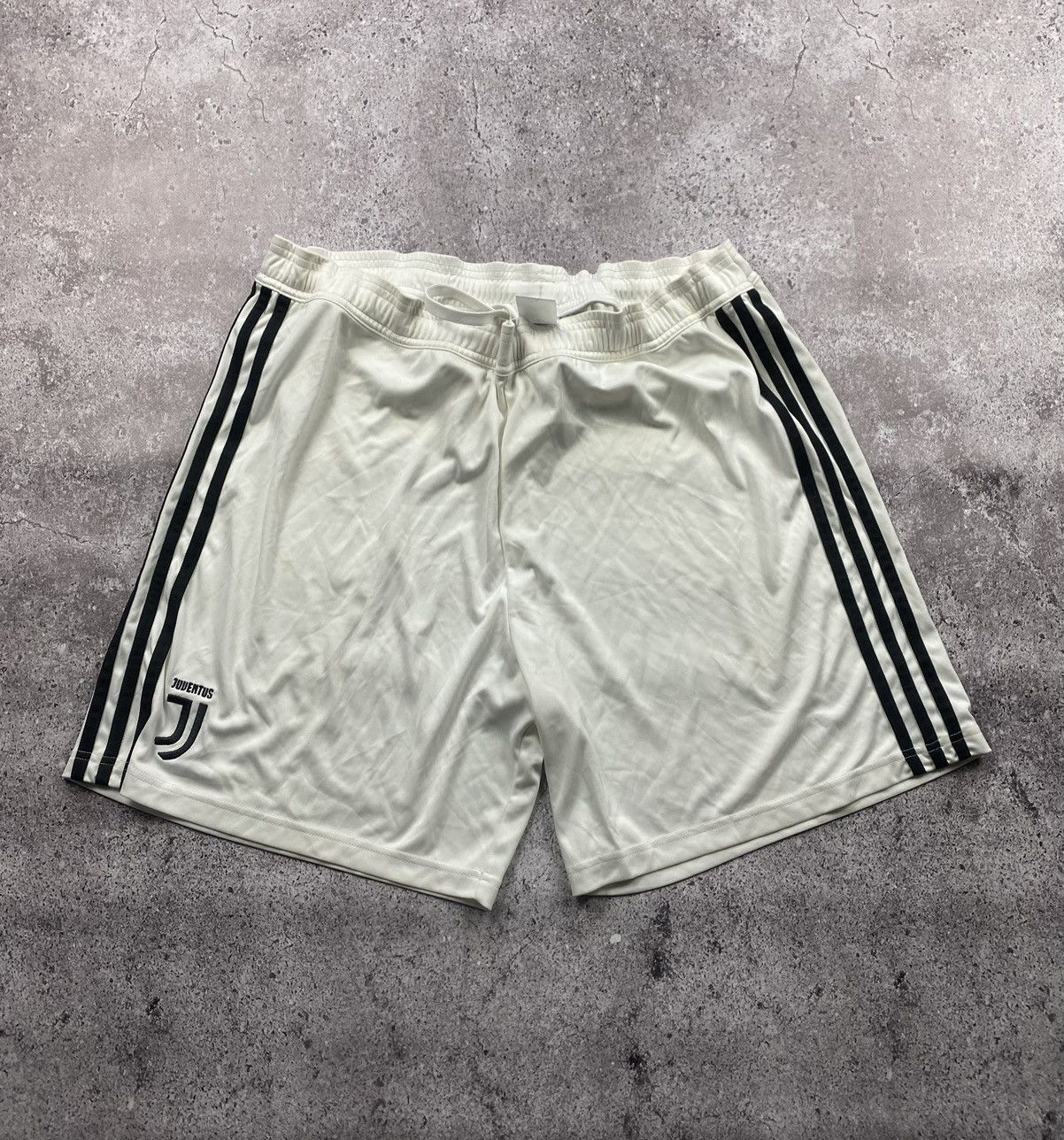 Adidas × Vintage Vintage Juventus Adidas Y2K soccer JERSEY shirt football Size US 36 / EU 52 - 1 Thumbnail