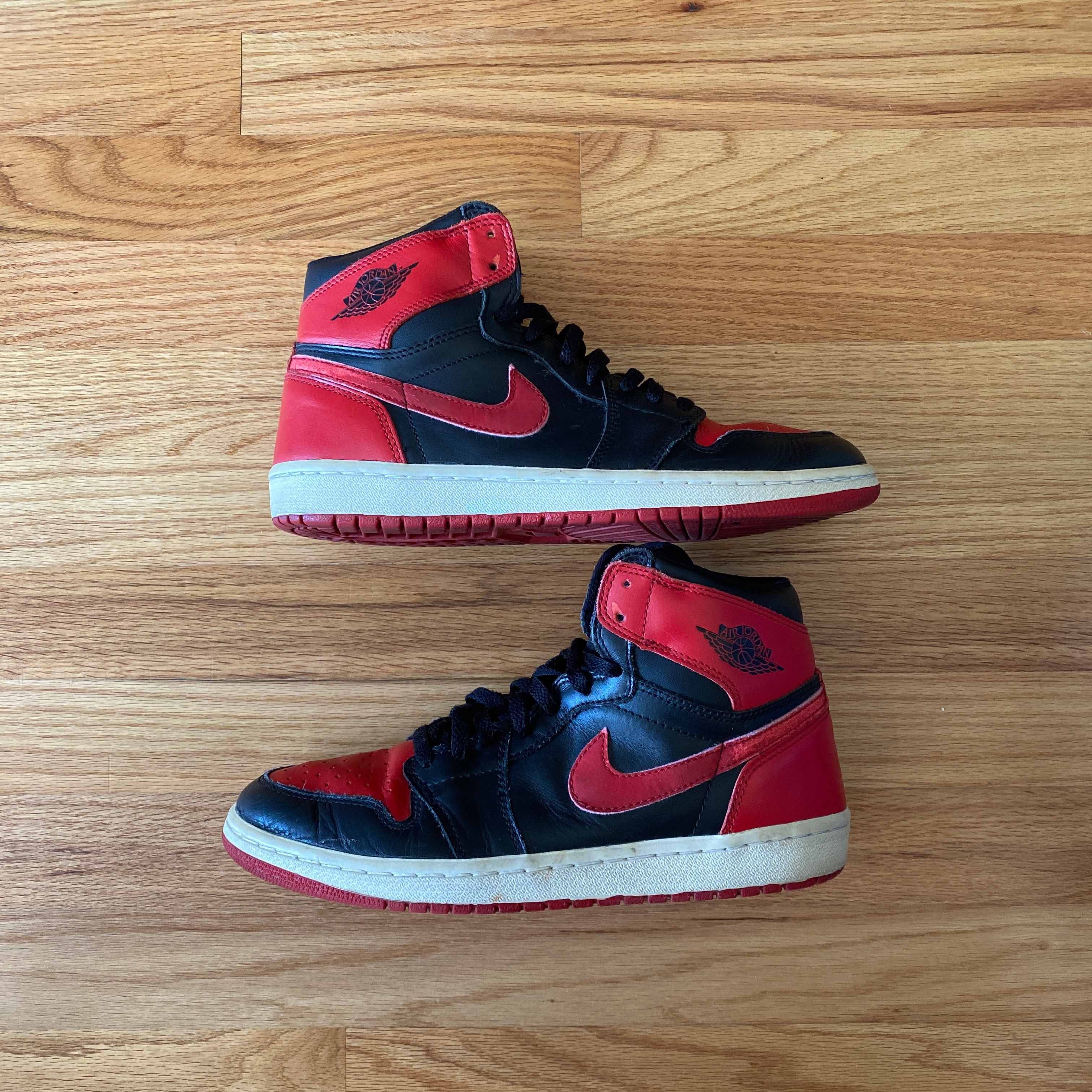 Air Jordan 1 Retro Bred 2001 Low Top Sneakers