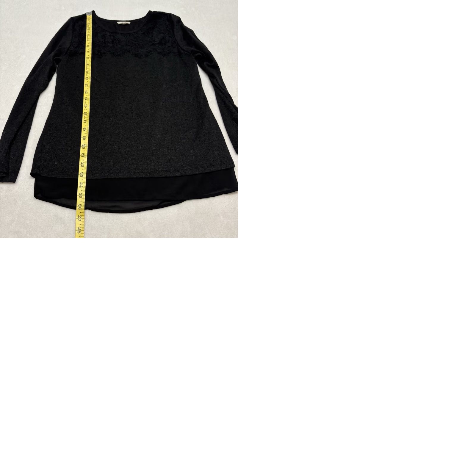 Anthropologie VINTAGE Anthropologie ADIVA Black Lace Detail Split Back Hi Lo Long Sleeve Blouse M Size M / US 6-8 / IT 42-44 - 9 Thumbnail