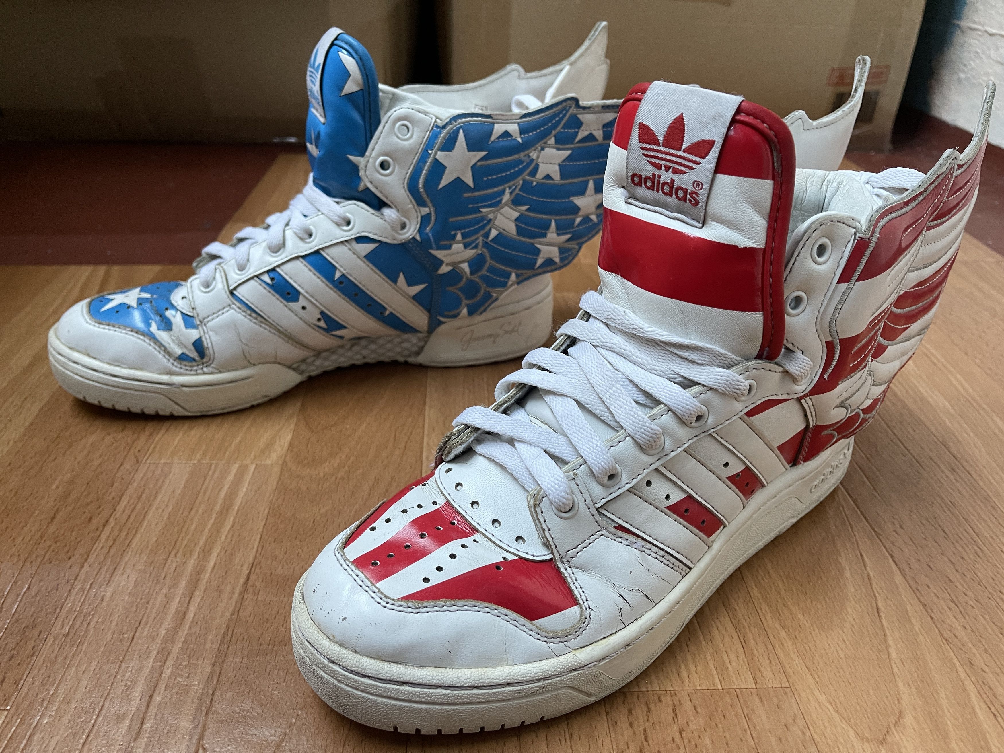 Adidas × Jeremy Scott Adidas Jeremy Scott Wings 2.0 FLAG Stars and Stripes V24619 Size US 7.5 / EU 40-41 - 8 Thumbnail