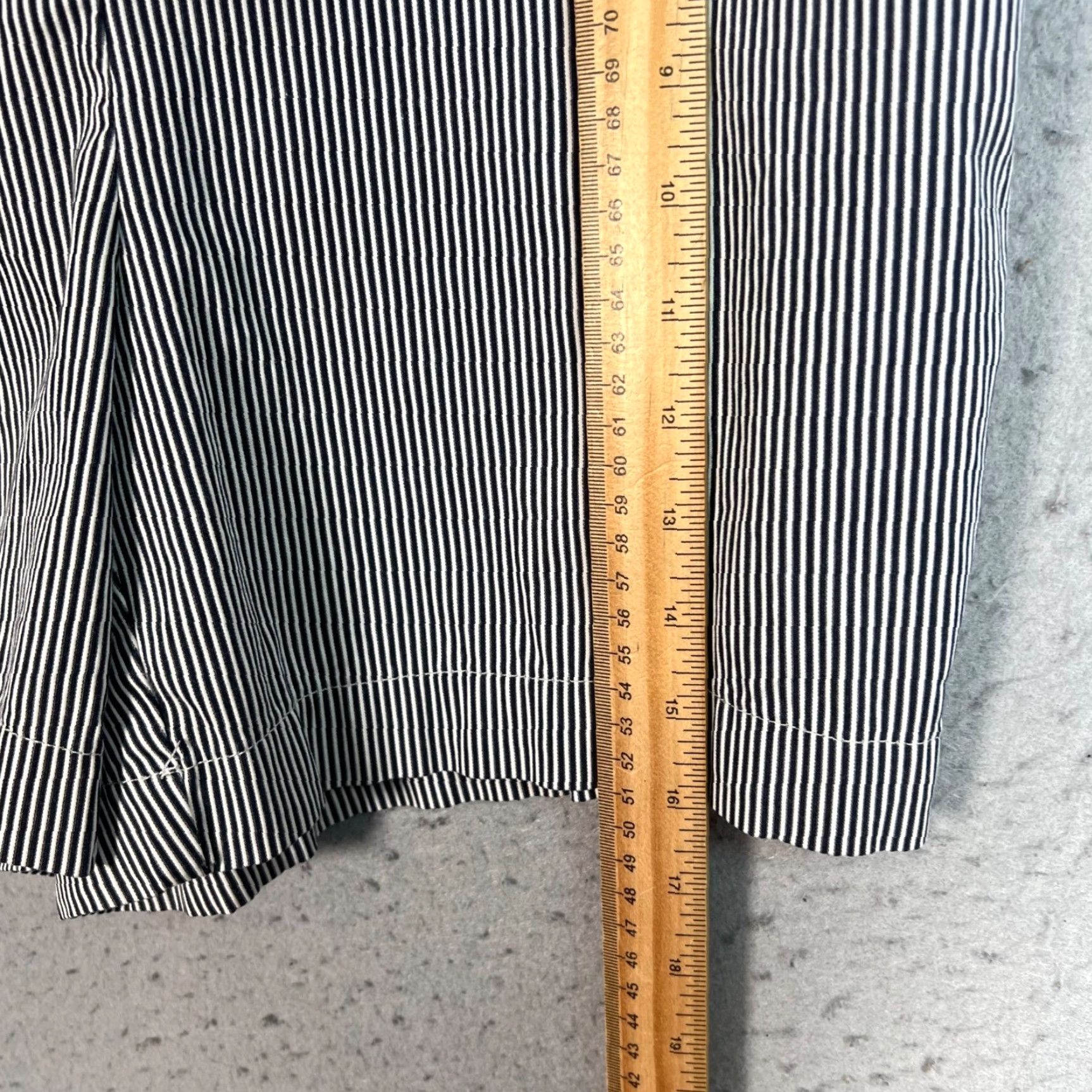 Lands' End Lands' End Bermuda Shorts Womens Size 10 Blue White Striped Cotton Blend Elastane Flat Front Size 32" / US 10 / IT 46 - 6 Thumbnail