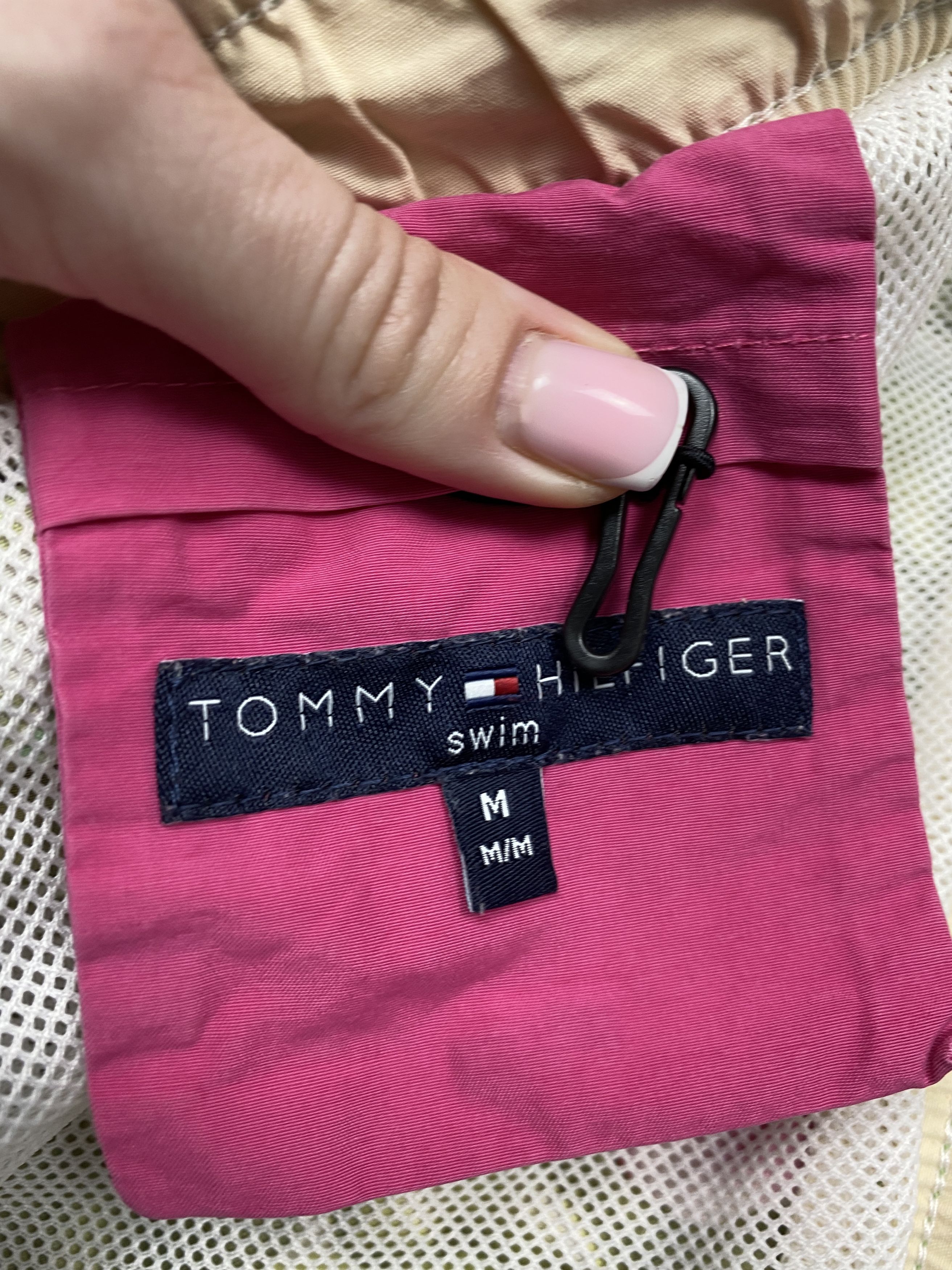 Tommy Hilfiger Tommy Hilfiger Vintage Mens Floral Print Nylon Shorts Size US 32 / EU 48 - 6 Thumbnail