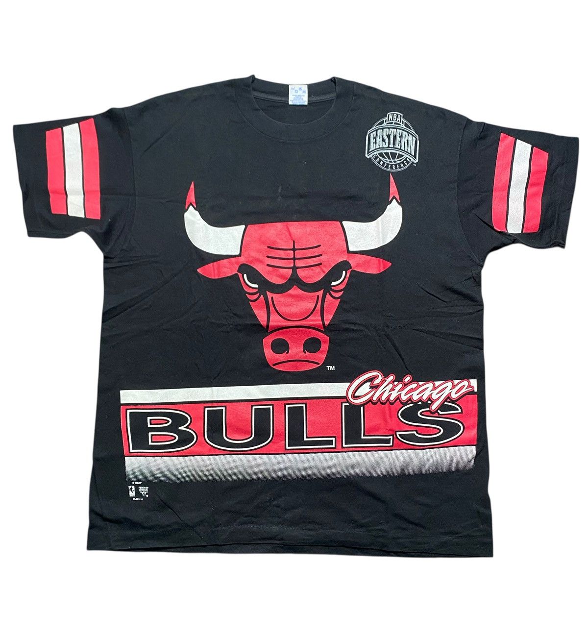 Salem Sportswear VINTAGE CHICAGO BULLS SALEM TSHIRT 90s NBA Size US XXL / EU 58 / 5 - 1 Thumbnail