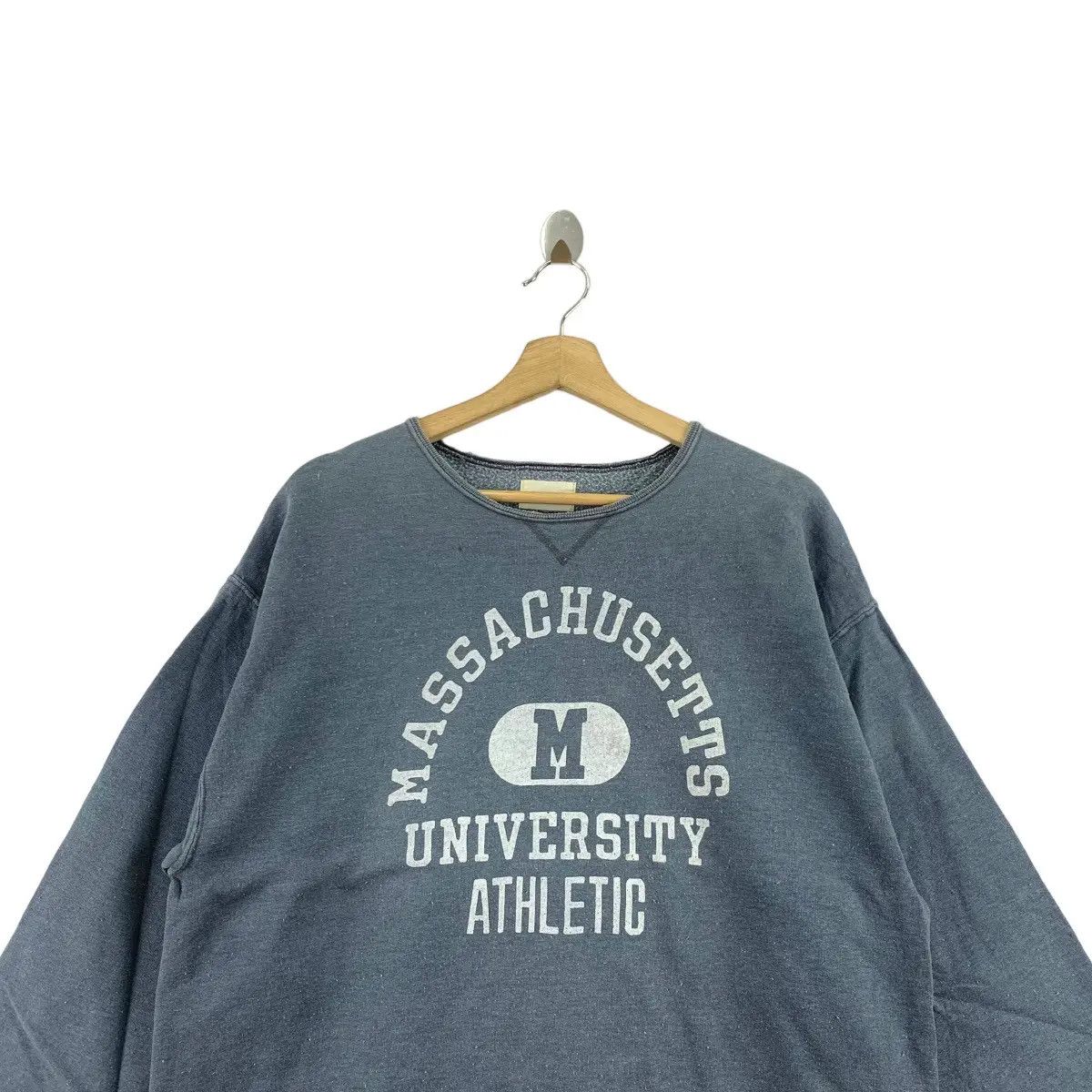 Vintage Vintage MASSACHUSETTS UNIVERSITY ATHLETIC Sweatshirt Size XL / US 12-14 / IT 48-50 - 6 Thumbnail