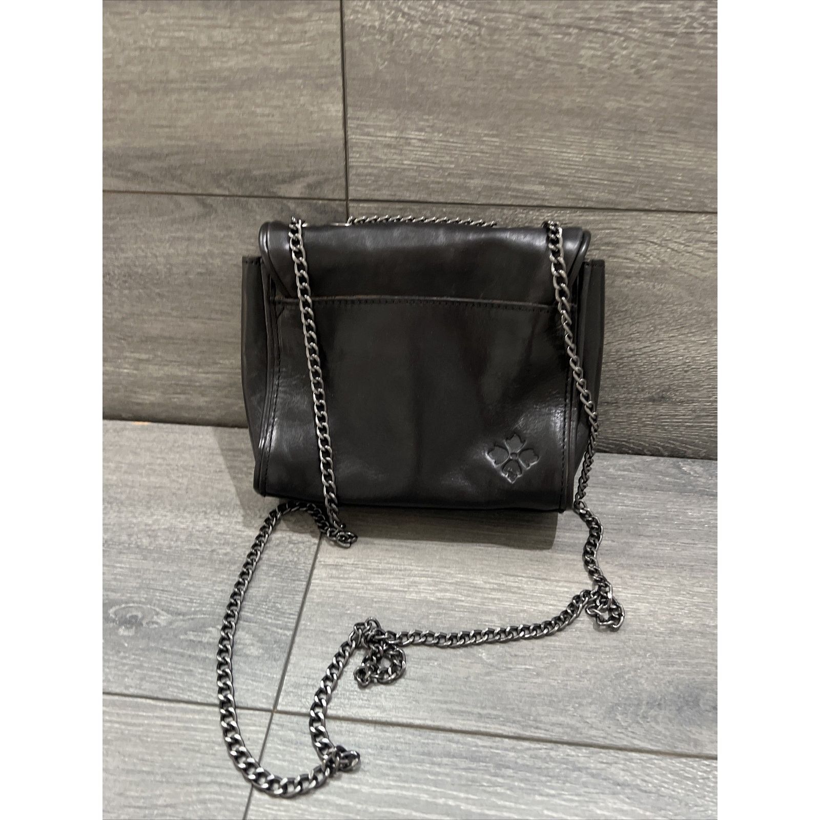 Patricia Nash Patricia Nash Leather Flap Chain Bag Black Bag A554740 Size ONE SIZE - 5 Thumbnail