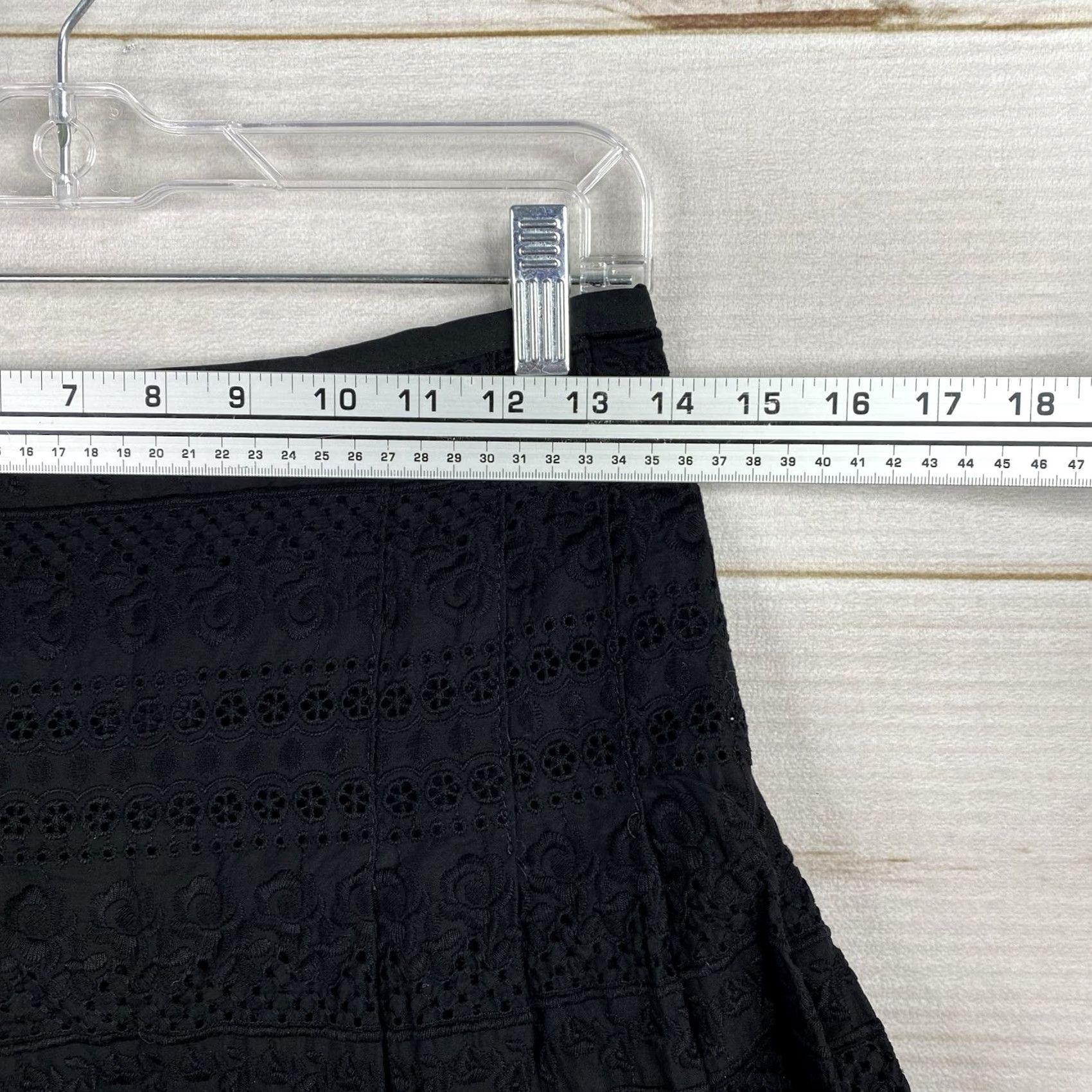 Nanette Lepore Nanette Lepore Skirt Sz 0 Black A-Line Bohemian Crochet Back Zip Lined Chambray Cotton Blend Fully Pre-Owned Size 25" / US 0 / IT 36 - 3 Thumbnail