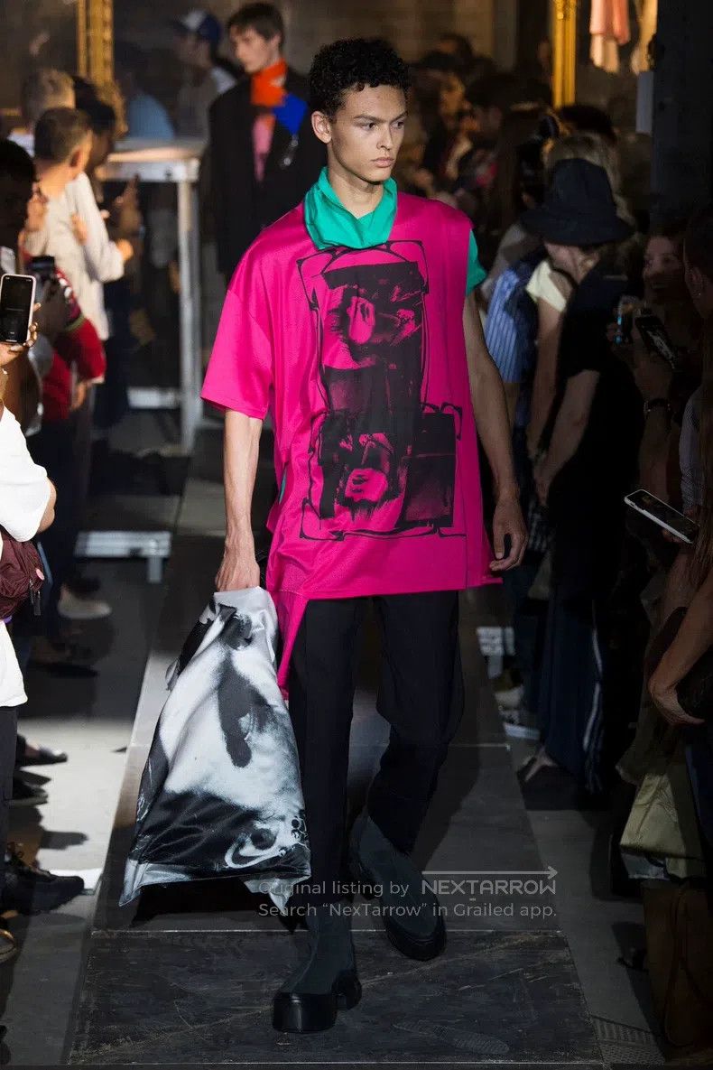 Raf Simons Raf simons 19ss show style double-necked alien T-shirt Size US S / EU 44-46 / 1 - 7 Thumbnail