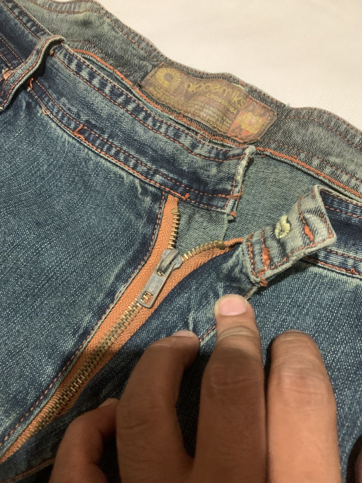 Akademiks Vintage Akademiks Multi Pocket Embroidered Baggy Y2K Jeans Size US 42 / EU 58 - 16 Thumbnail