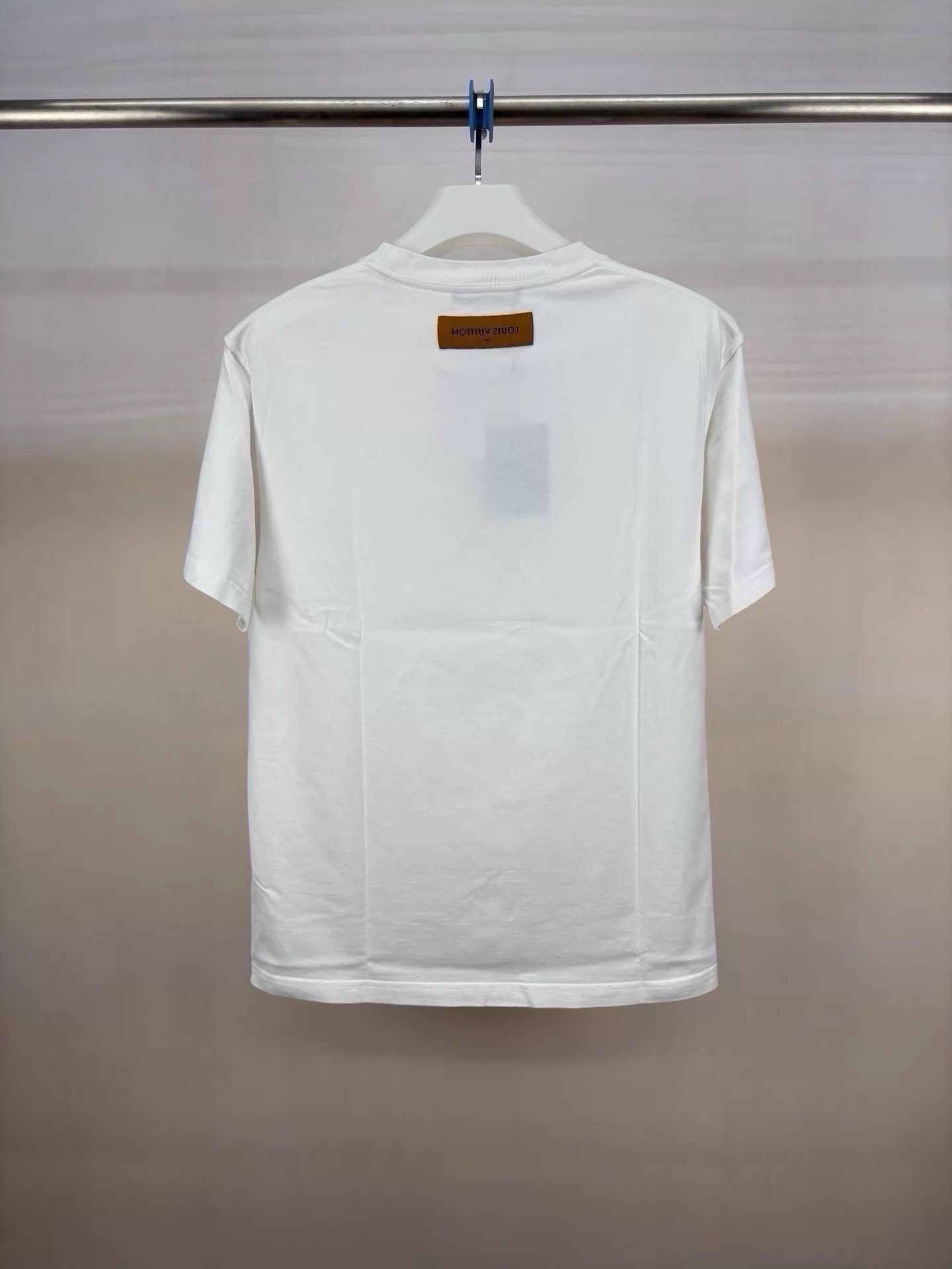 Louis Vuitton LV White Embossed Logo Short Sleeve Tee 100% Cotton Italy 5L Size 4XL / US 24-26 - 2 Thumbnail