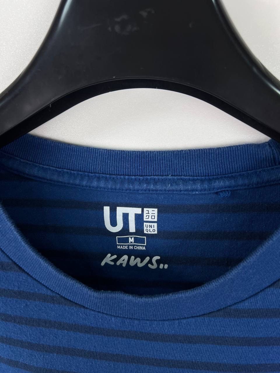 Uniqlo Uniqlo Kaws streetwear t-shirts size M Size US M / EU 48-50 / 2 - 5 Thumbnail