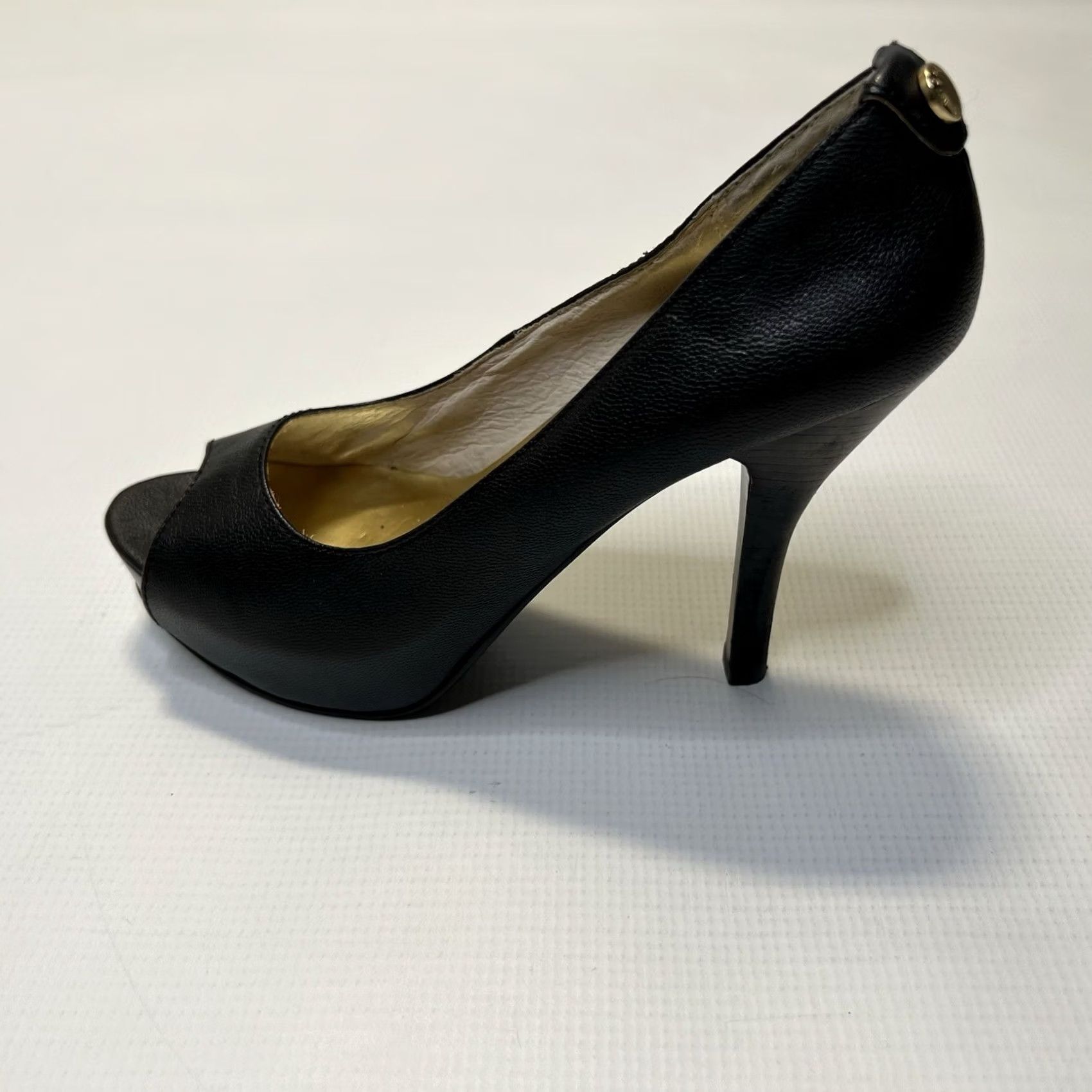 Vintage VINTAGE Michael Kors Peep Toe Hidden Platform Leather Stiletto Pumps 6.5 Black Women Heel Pump Men? Size US 7 / IT 37 - 4 Thumbnail