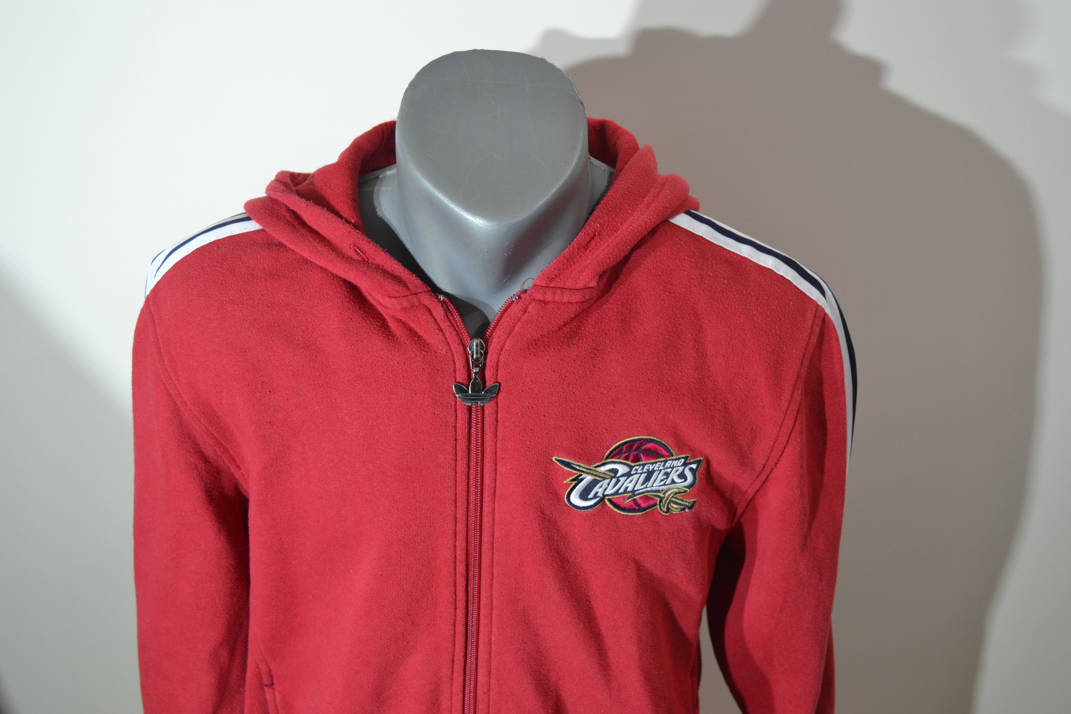Adidas Vintage Adidas Cleveland Cavaliers NBA Zip-Up Hoodie Size US L / EU 52-54 / 3 - 3 Thumbnail