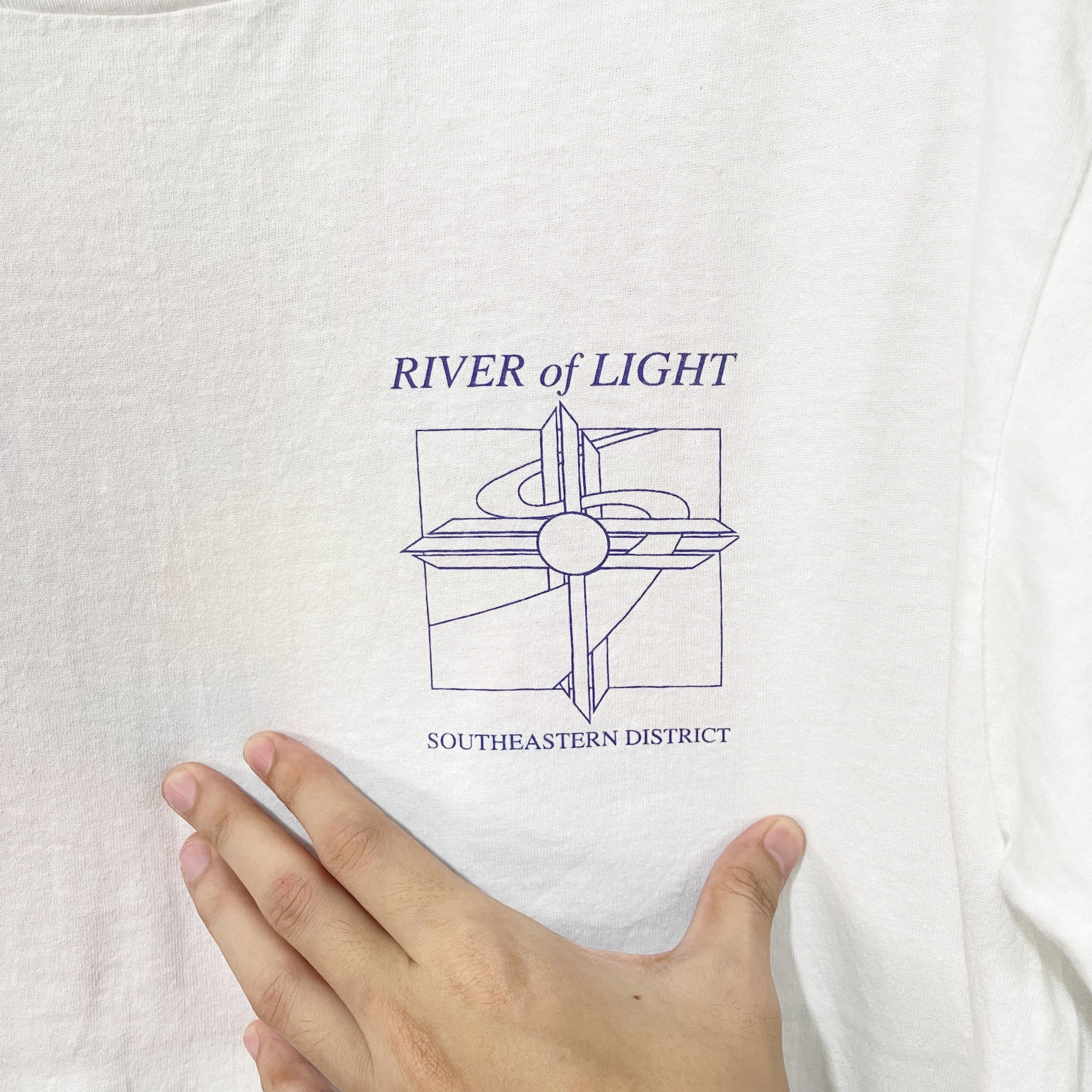 Vintage Vintage 1995 River of Light San Antonio T-Shirt Size US L / EU 52-54 / 3 - 4 Thumbnail