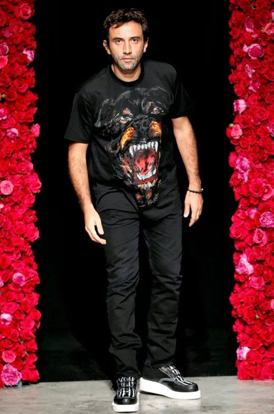 Givenchy Givenchy - Riccardo Tisci - F/W 11 - Rottweiler Tee Size US S / EU 44-46 / 1 - 1 Thumbnail