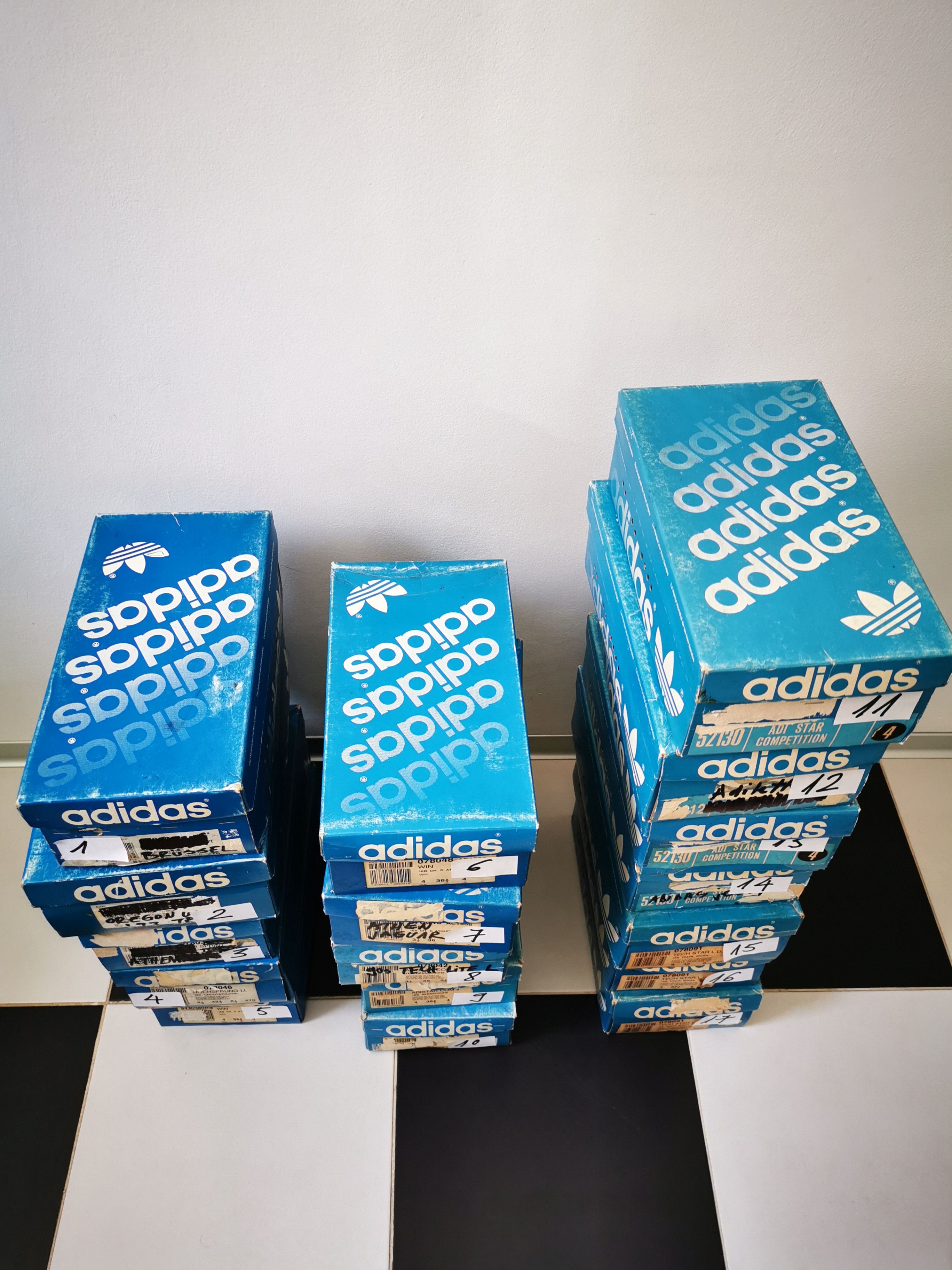 Adidas OG Vintage 80s adidas empty box Germany France Yugoslavia Size ONE SIZE - 3 Thumbnail