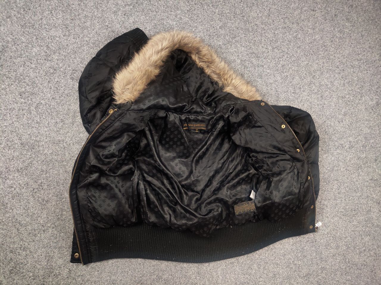 Rocawear Vintage y2k Rocawear Black Japan Fur Cropped Jacket LGB Size US S / EU 44-46 / 1 - 11 Thumbnail