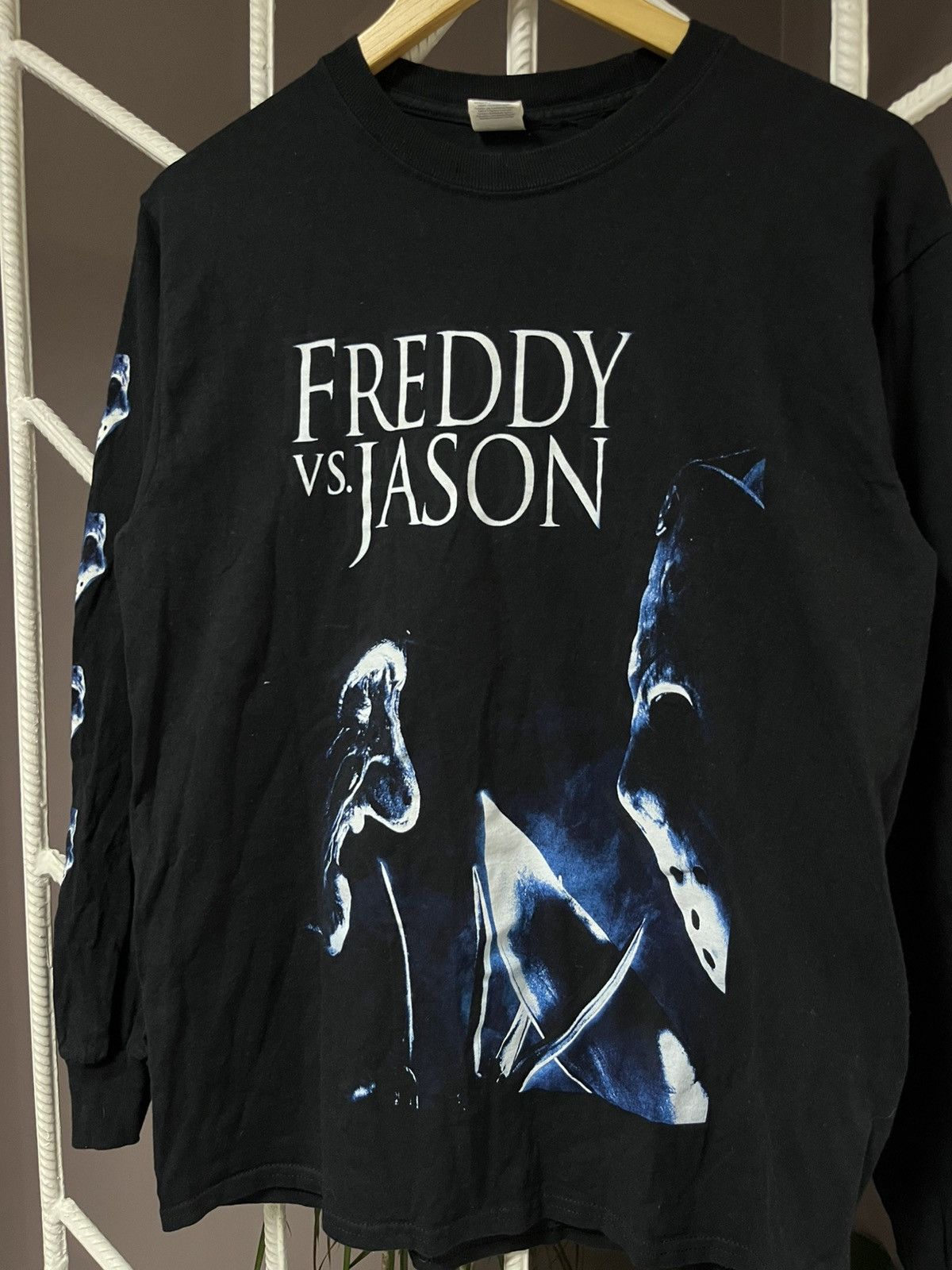 Vintage Vintage Rare Freddy vs Jason Longsleeve Tee Size US M / EU 48-50 / 2 - 2 Thumbnail