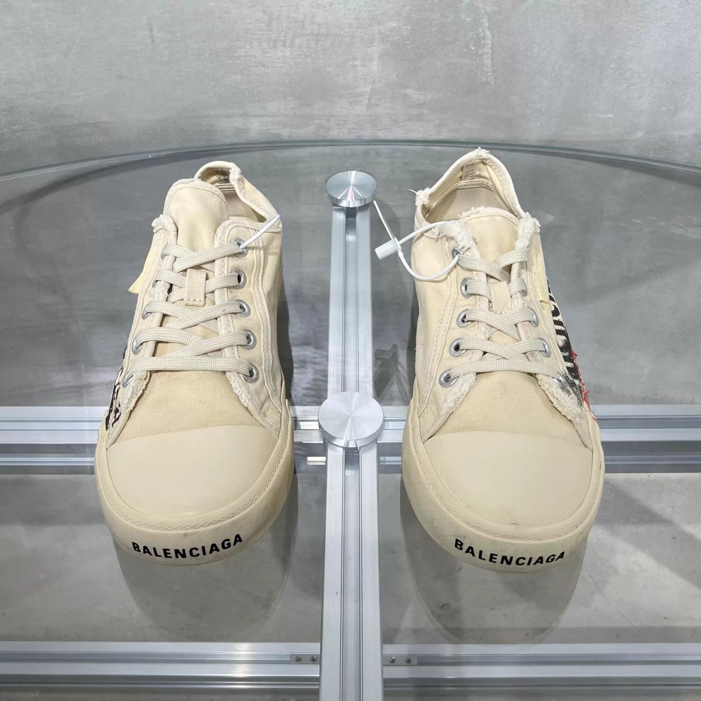Balenciaga Balenciaga BLCG canvas distressed white sneakers 41 Size US 8 / EU 41 - 1 Thumbnail