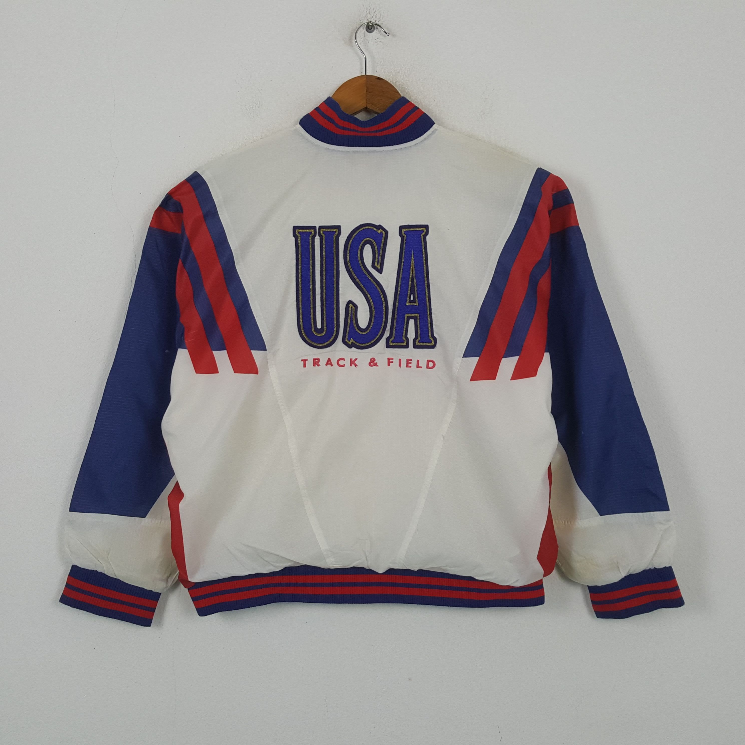 Nike Vintage Nike USD Track & Field Windbreaker Jacket RR11 Size US XXL / EU 58 / 5 - 1 Thumbnail