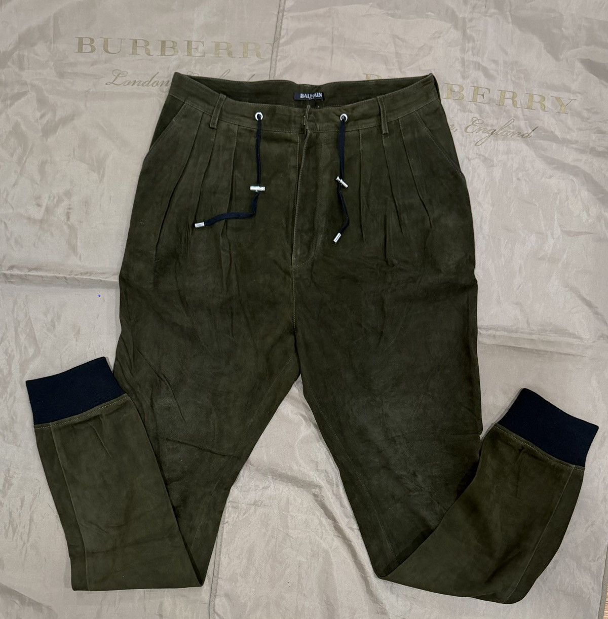 Balmain Balmain joggers suede green pants size L Size US 34 / EU 50 - 1 Thumbnail