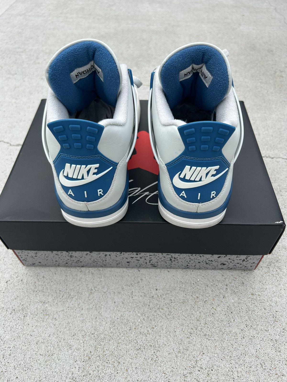 Jordan Brand Jordan 4 Retro Military Blue Size US 10 / EU 43 - 4 Thumbnail