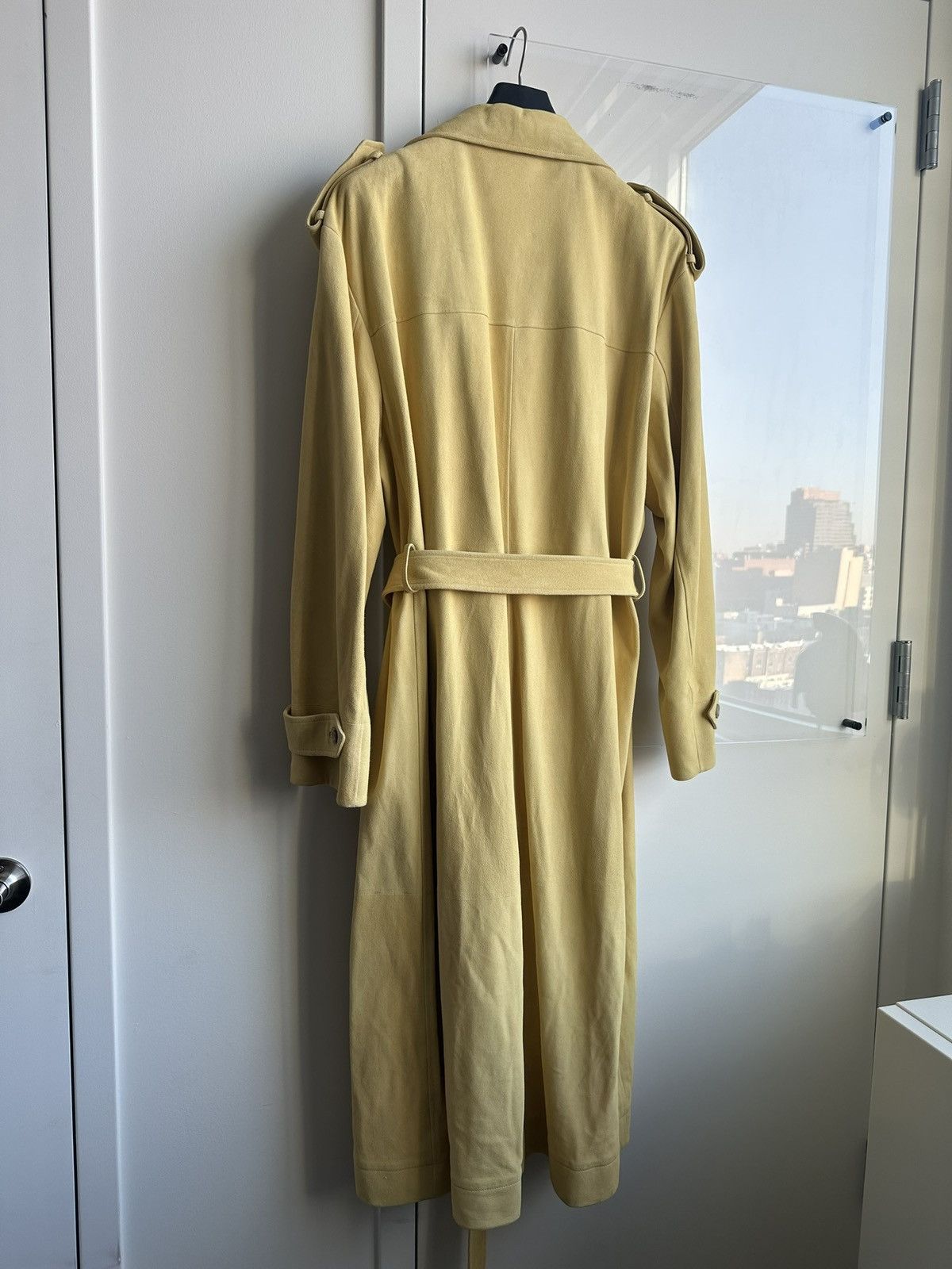 Bally Runway Yellow Suede Trench Coat Size US L / EU 52-54 / 3 - 6 Thumbnail