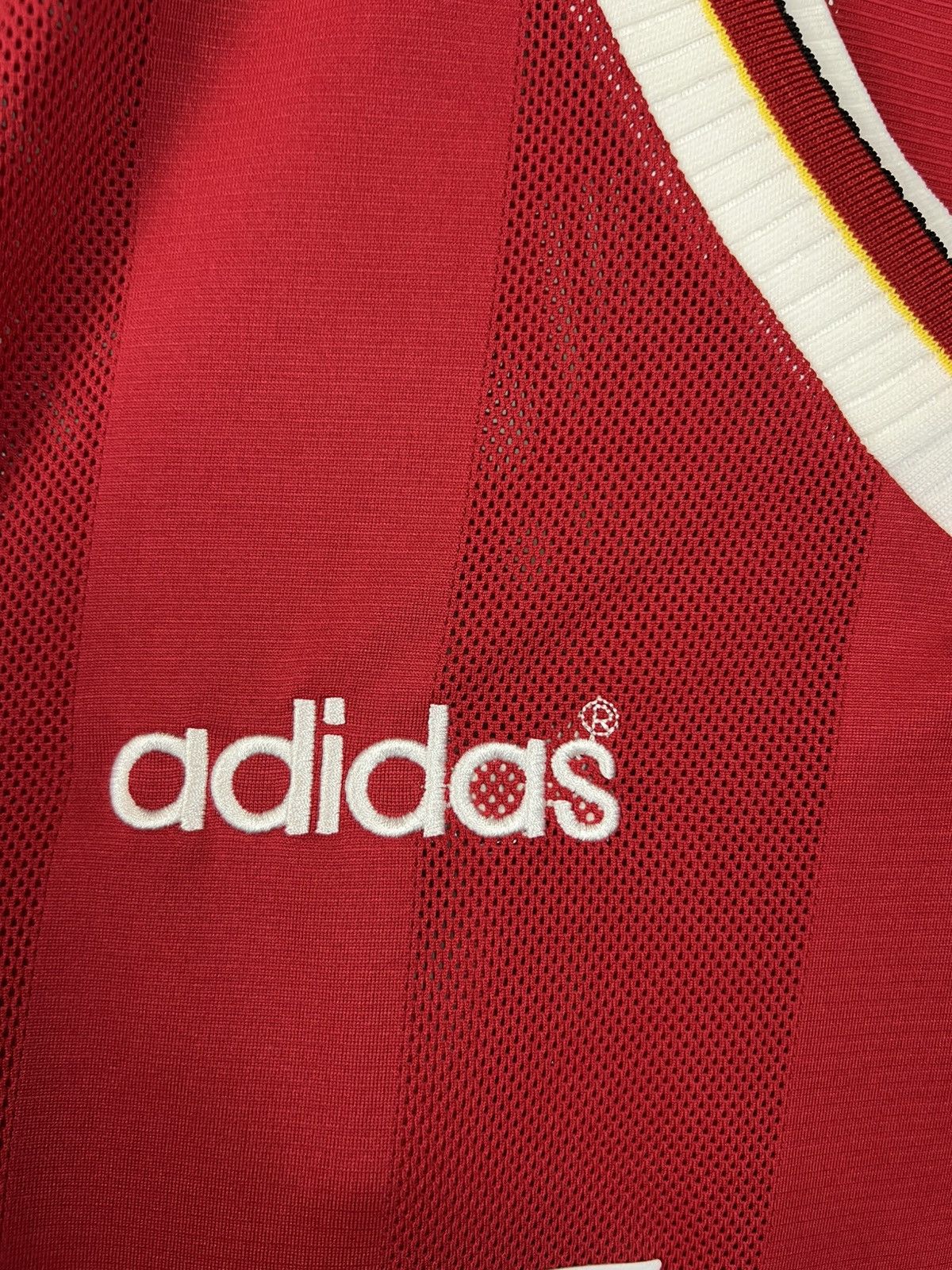Adidas Soccer Jersey Adidas Liverpool 1995/96 Size US M / EU 48-50 / 2 - 4 Thumbnail