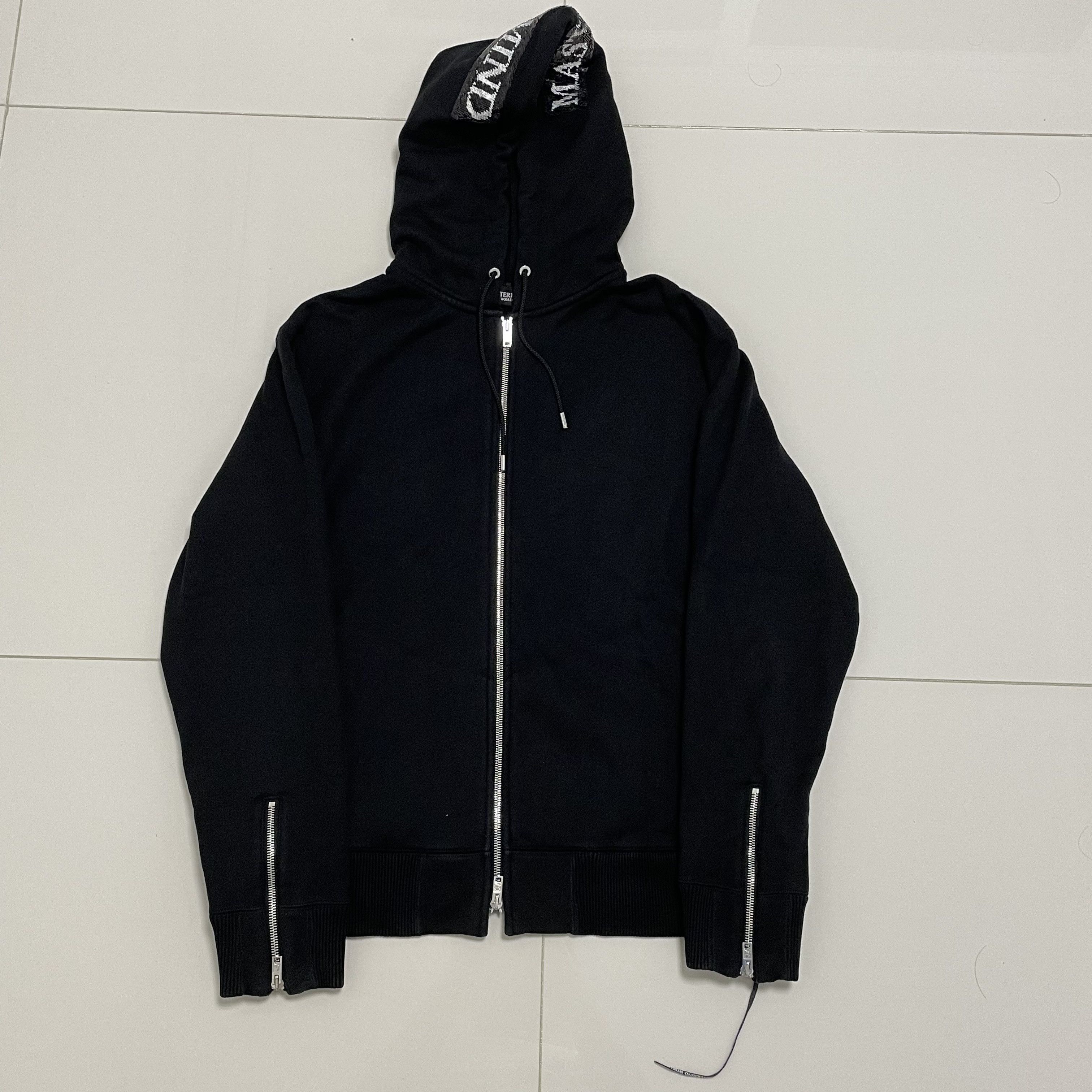 Image of Mastermind World Skull Hoodie in Black, Men's (Size Small)