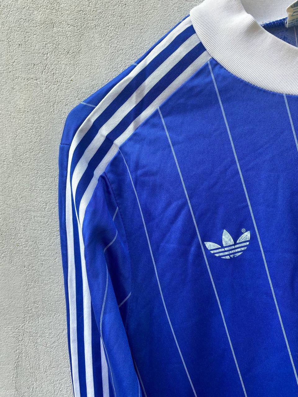 Adidas Rare Adidas Vintage Long Sleeve Soccer Jersey Streetwear Size US M / EU 48-50 / 2 - 3 Thumbnail