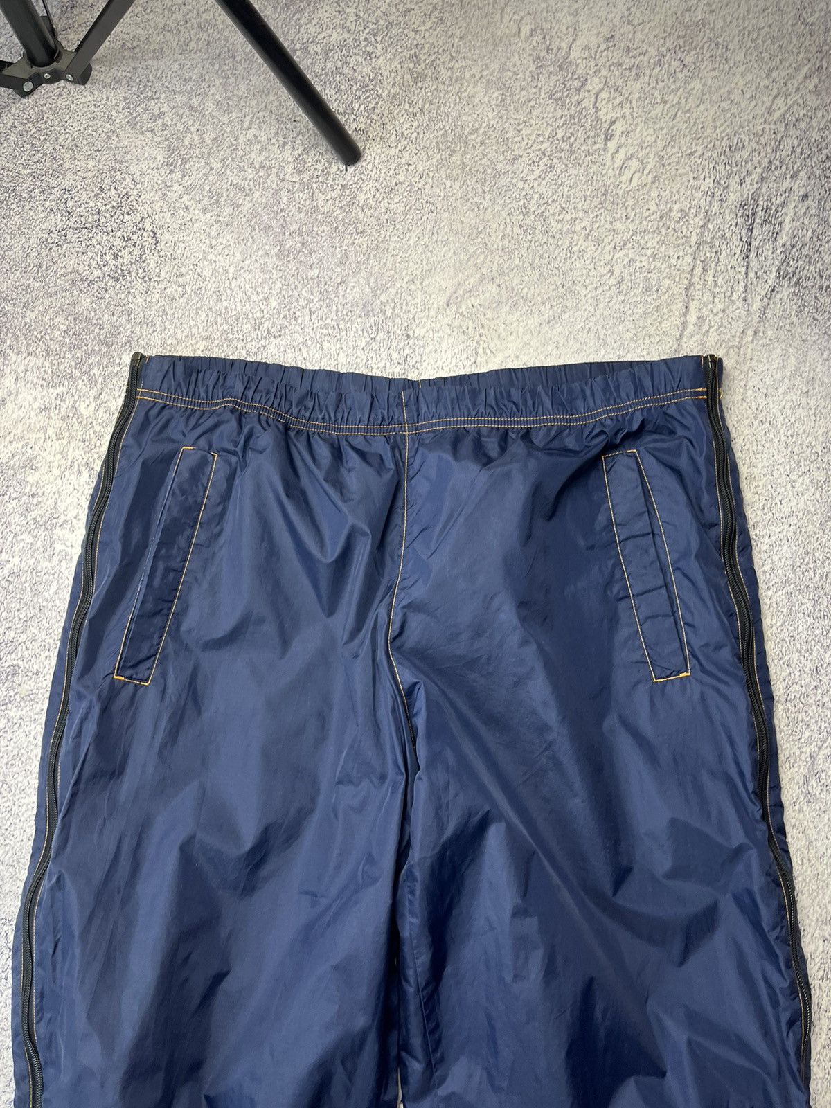 Nike Vintage Nike Nylon Track Pants Small Swoosh Logo Sz L Size US 36 / EU 52 - 6 Thumbnail
