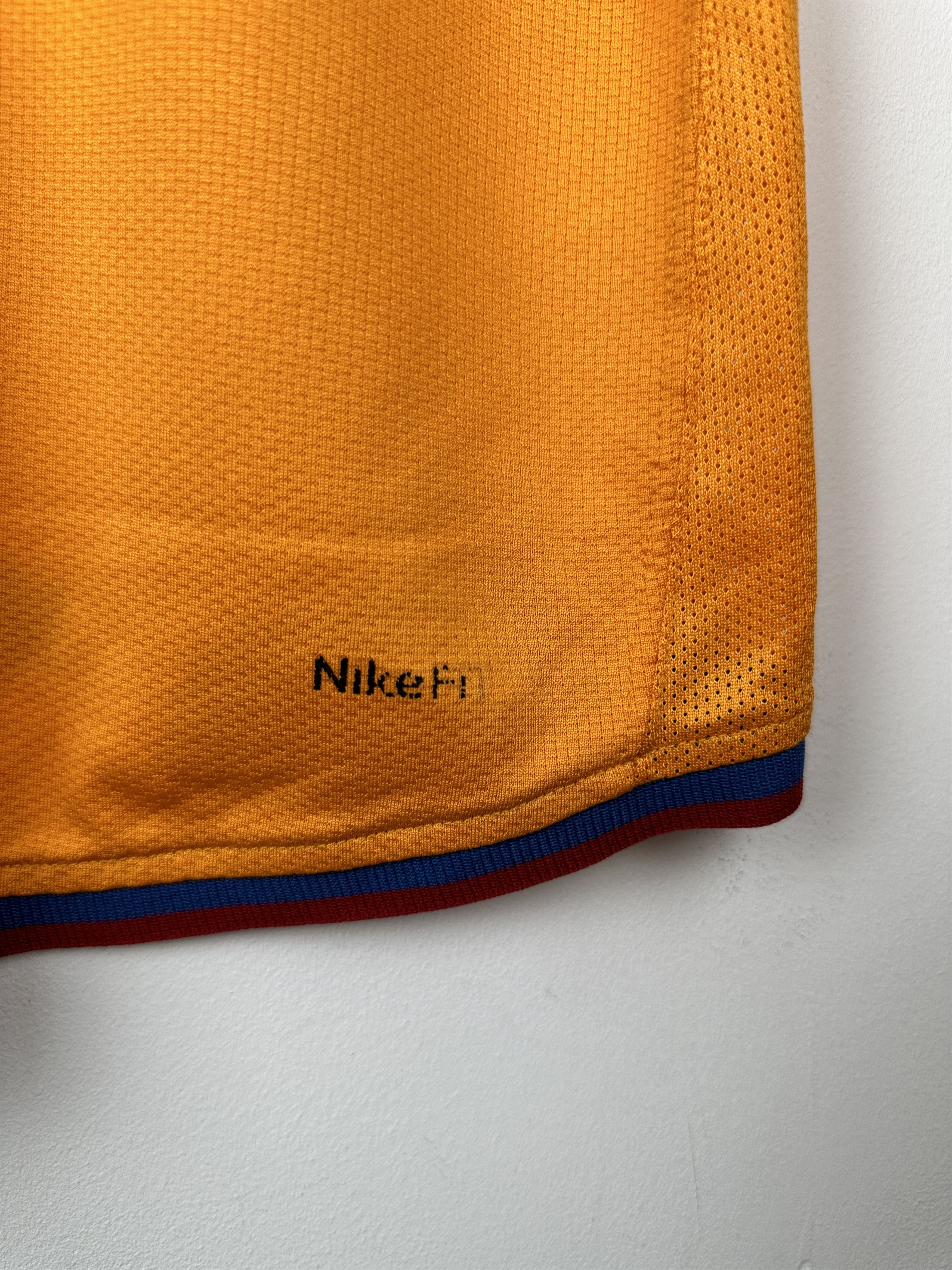 Nike Barcelona 2006 Away Soccer Jersey Football Shirt Size US L / EU 52-54 / 3 - 10 Thumbnail