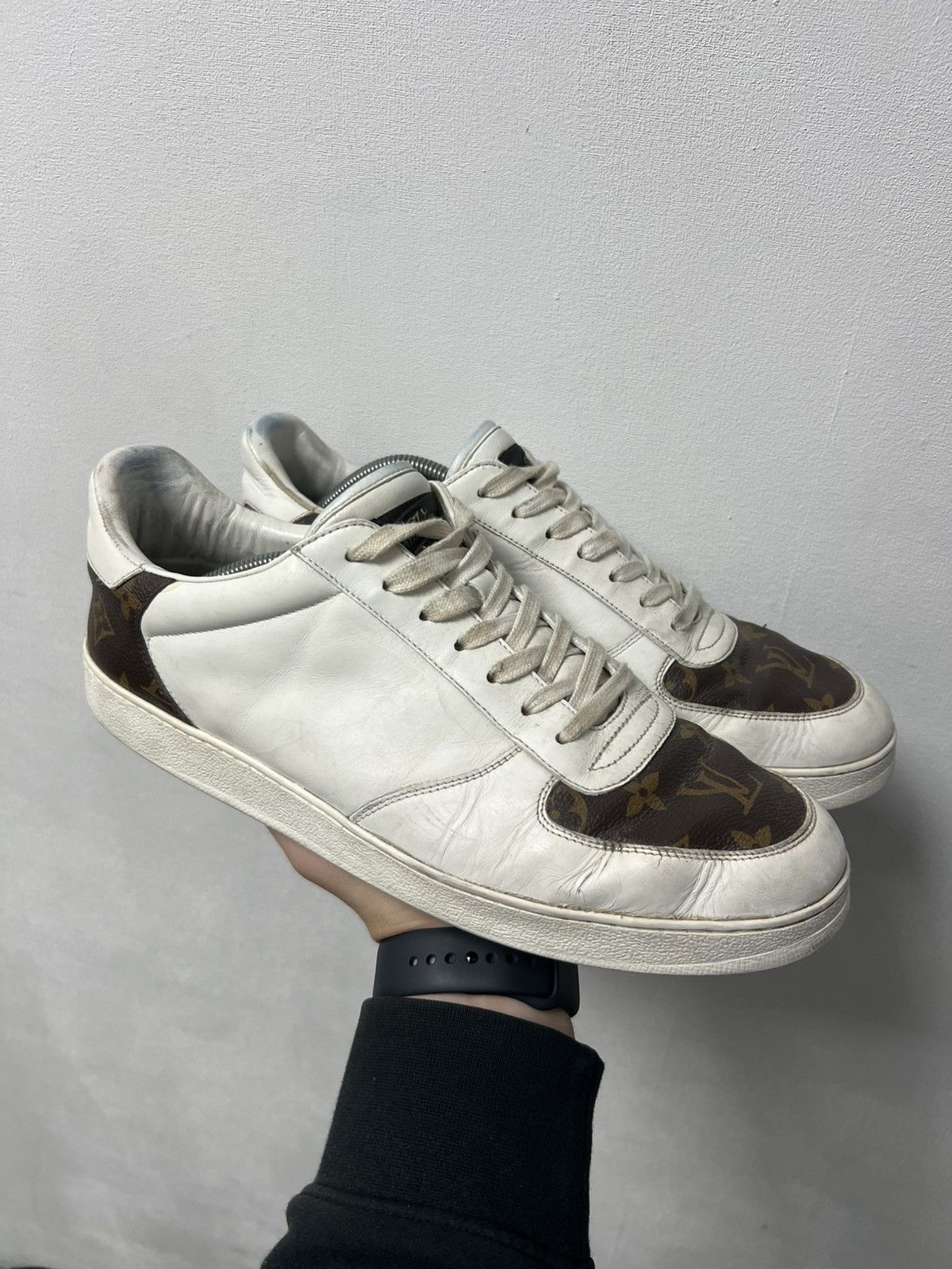 Louis Vuitton Louis Vuitton Rivoli Sneaker Size US 9.5 / EU 42-43 - 1 Thumbnail