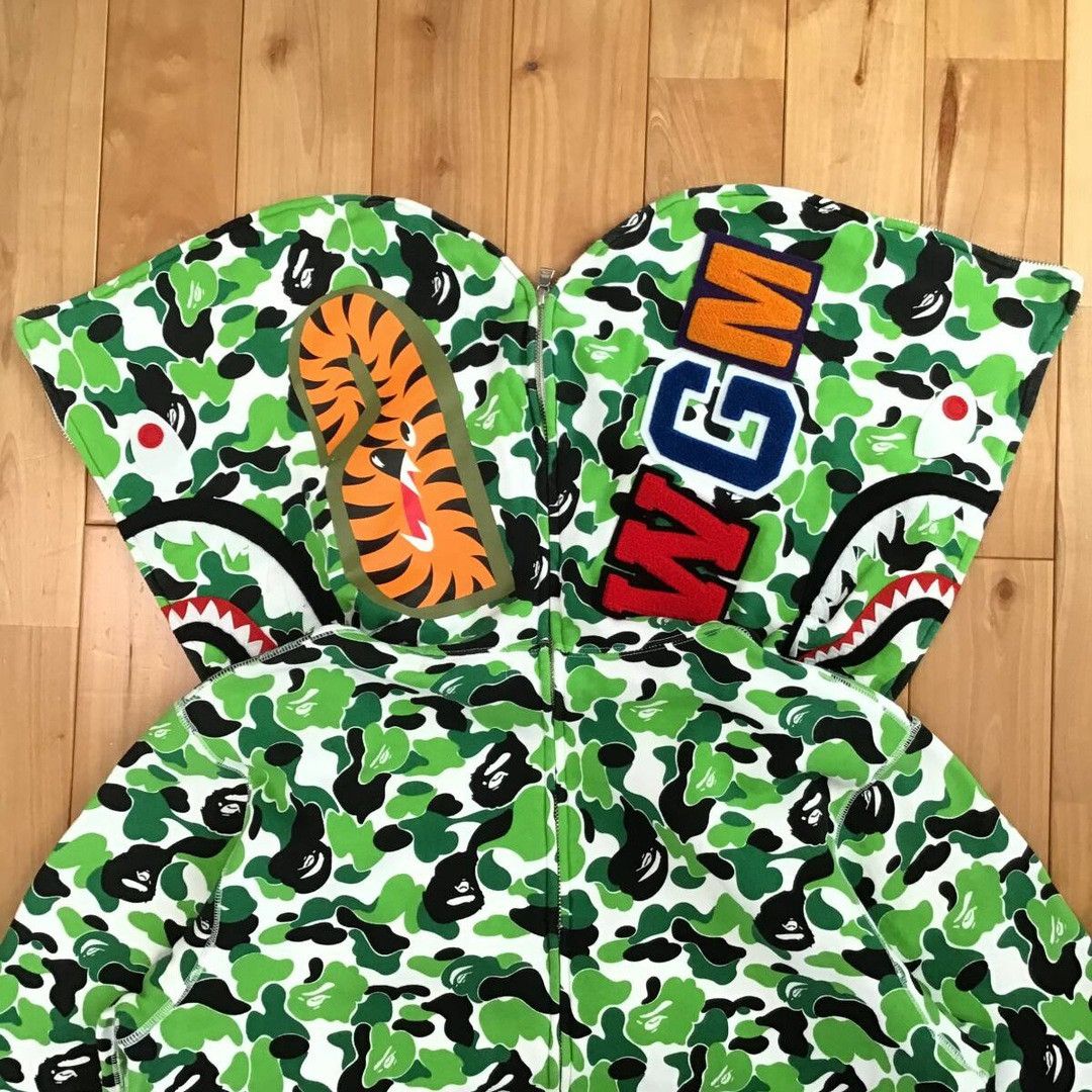 Bape 2024 🔥CHENGDU Store Camo🔥 BAPE shark full zip hoodie APE Size US L / EU 52-54 / 3 - 2 Thumbnail