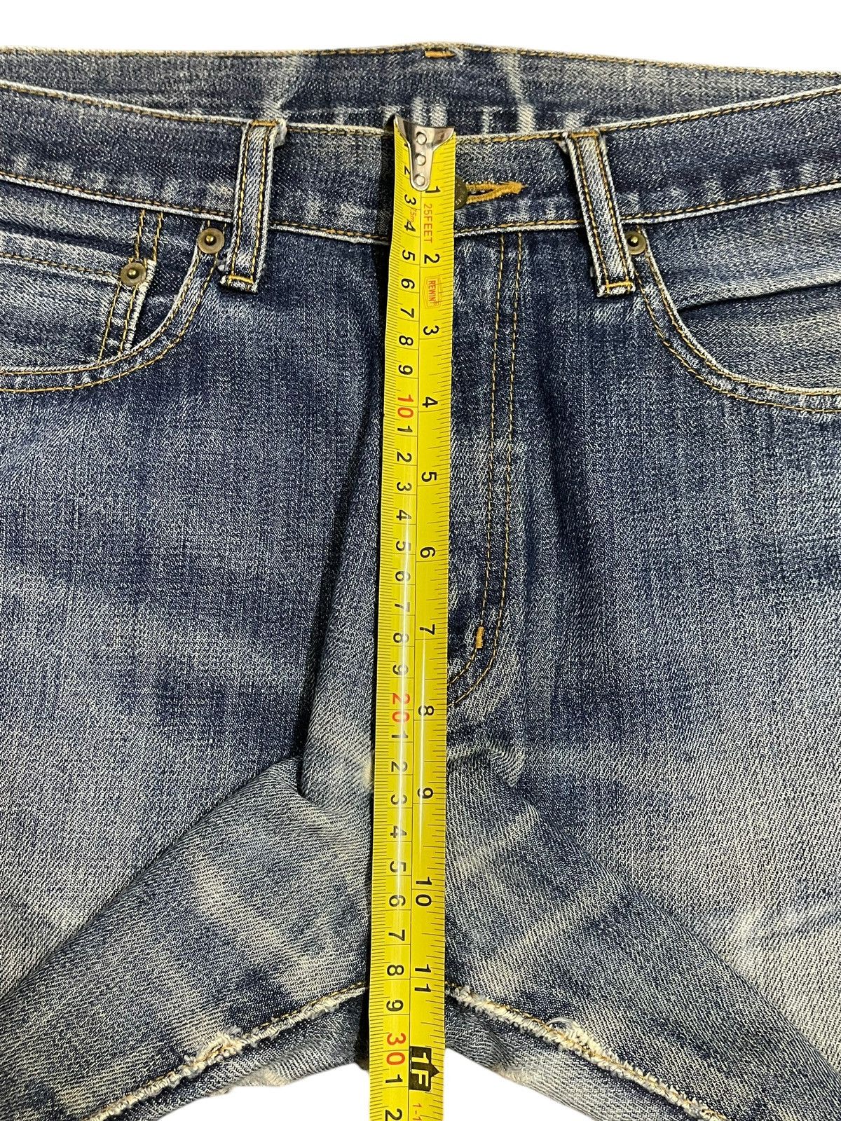 Uniqlo Vintage Japanese Uniqlo Blue Faded Wash Style Baggy Jeans Size US 30 / EU 46 - 15 Thumbnail