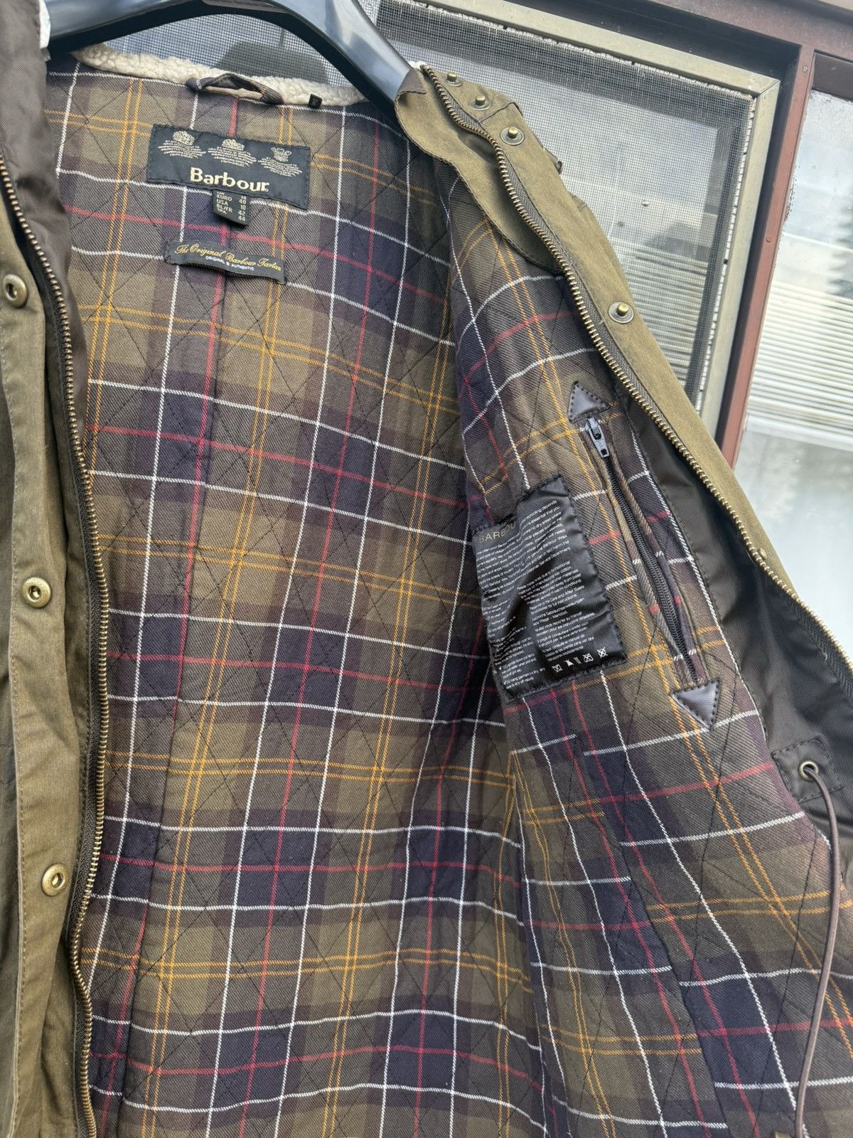 Barbour Barbour Waxed Jacket Classic Tartan Lining Size M/L (UK 14) Size XL / US 12-14 / IT 48-50 - 6 Thumbnail