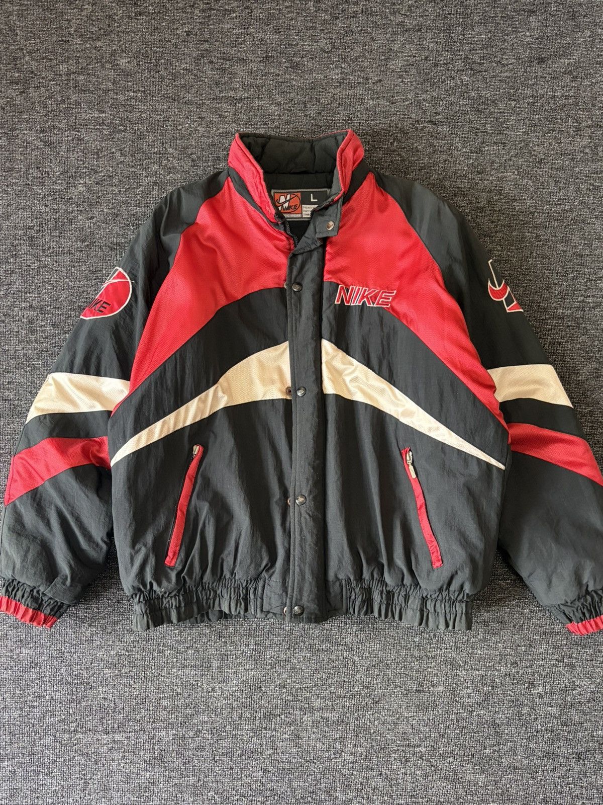Nike Rare 90s Vintage USA Made Nike Nylon Sports Jacket L Supreme Size US L / EU 52-54 / 3 - 1 Thumbnail