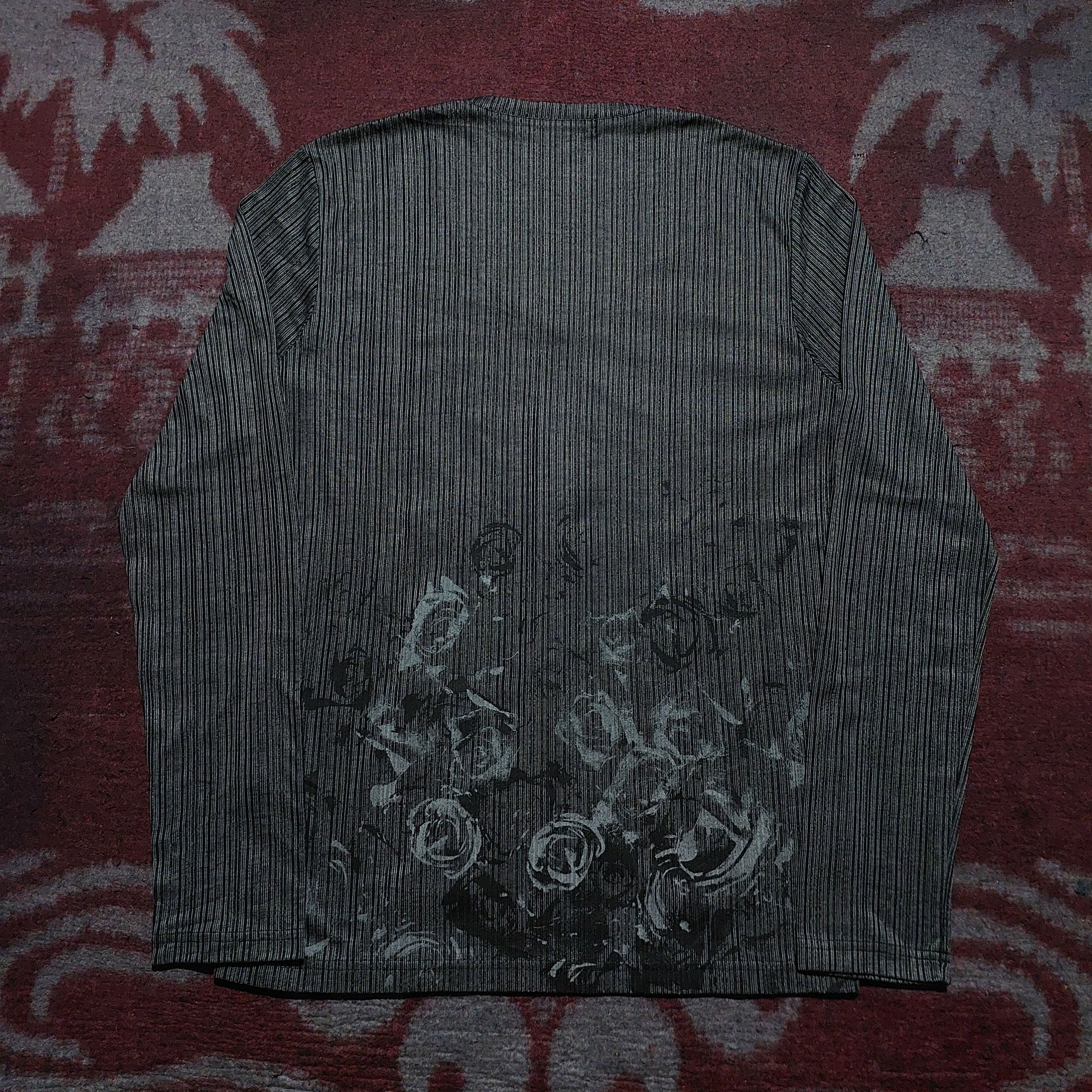 Tornado Mart Tornado mart japan v-neck flower long sleeve Size US M / EU 48-50 / 2 - 2 Thumbnail