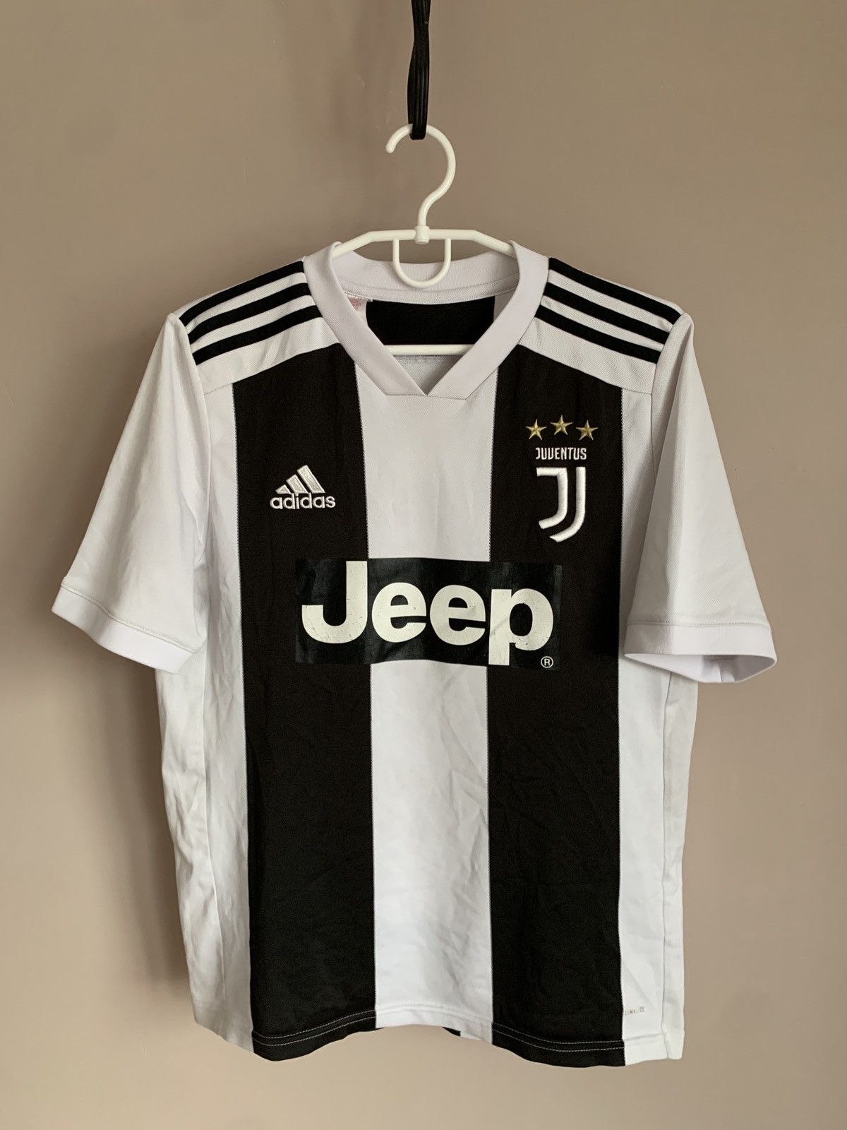 Adidas Juventus 2019 Home Football Shirt Adidas Soccer Jersey Sz S Size US S / EU 44-46 / 1 - 1 Thumbnail